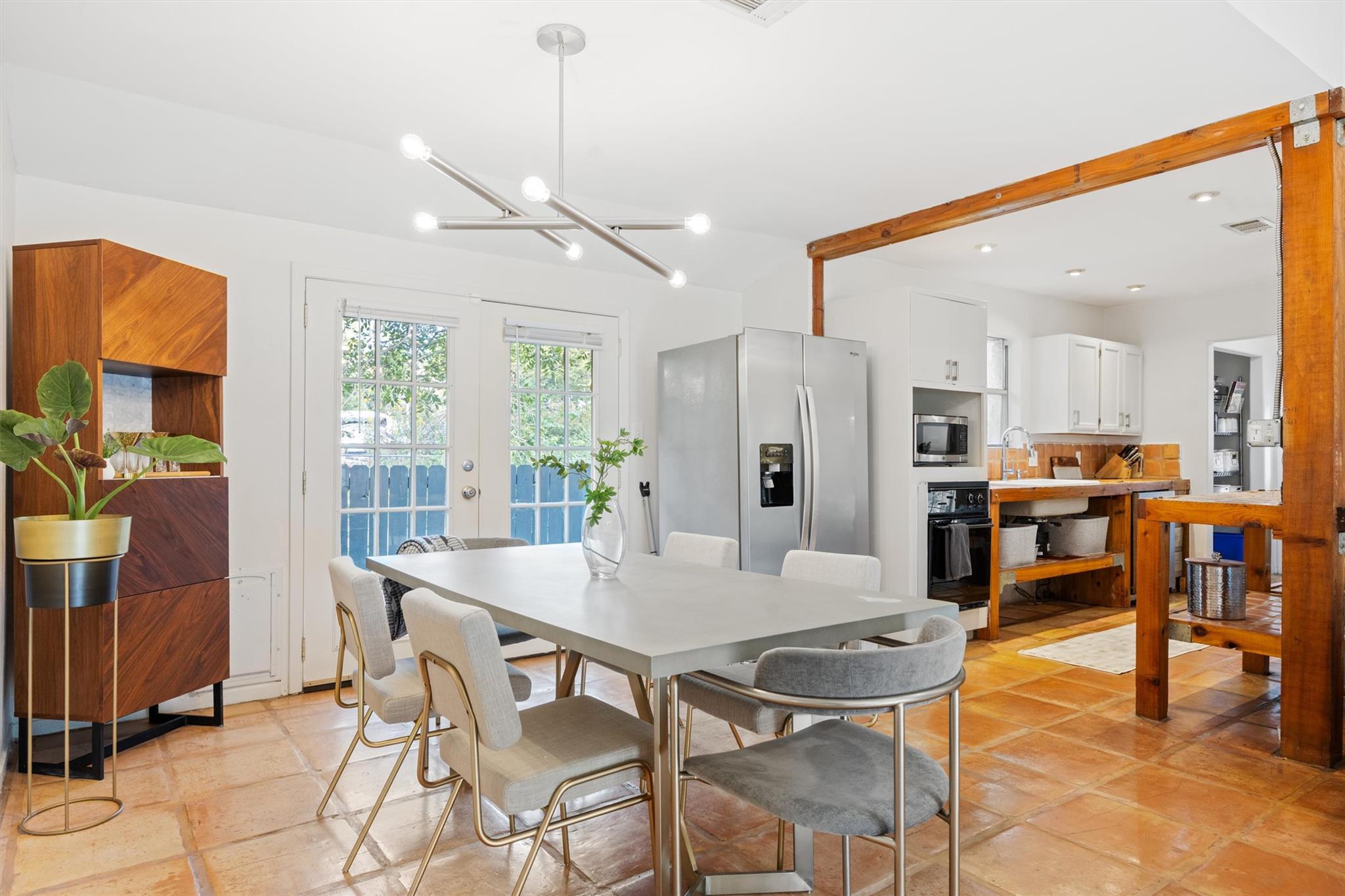 3106 Glen Ora ST # B Unit: A & B