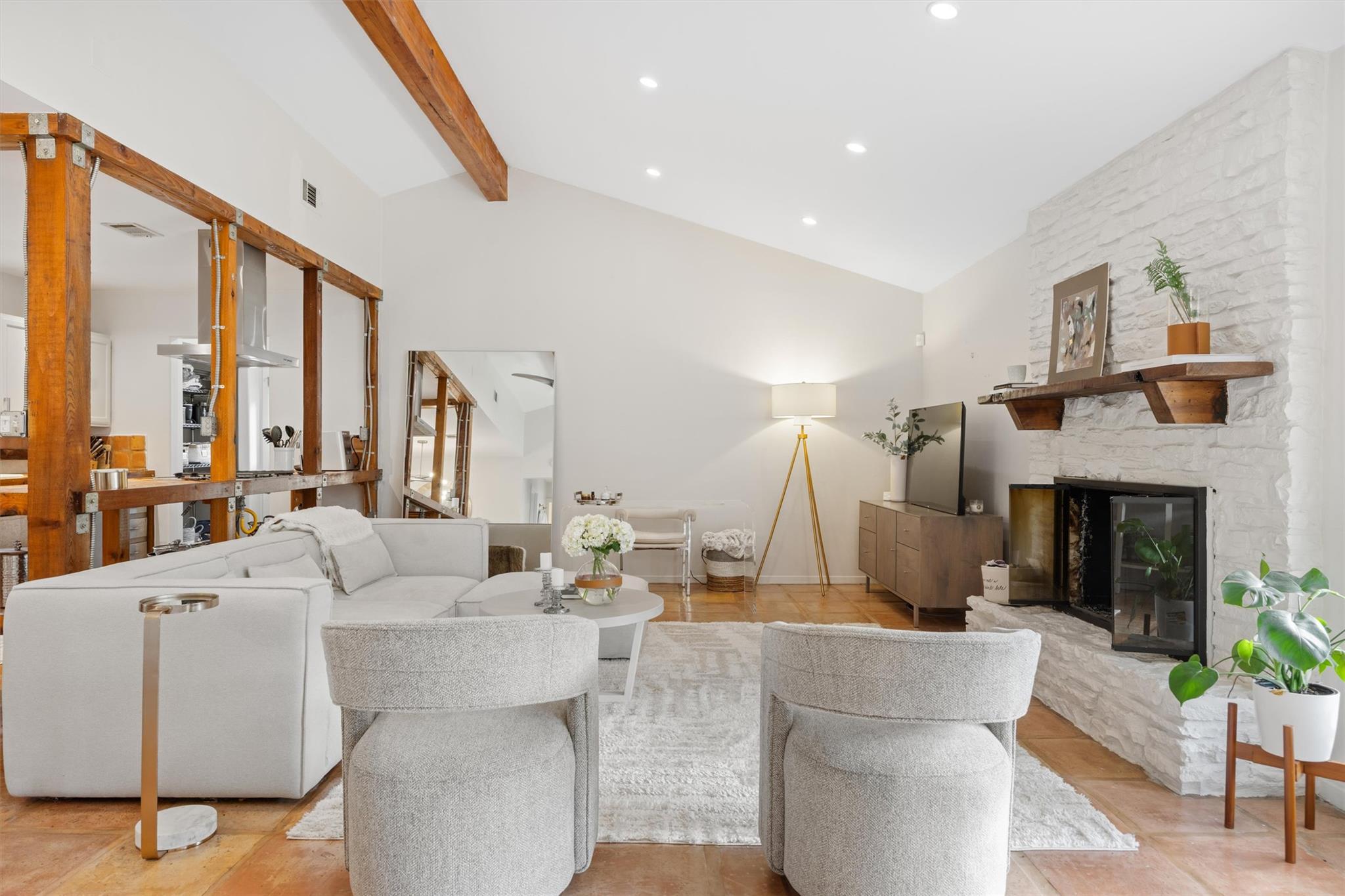 3106 Glen Ora ST # B Unit: A & B