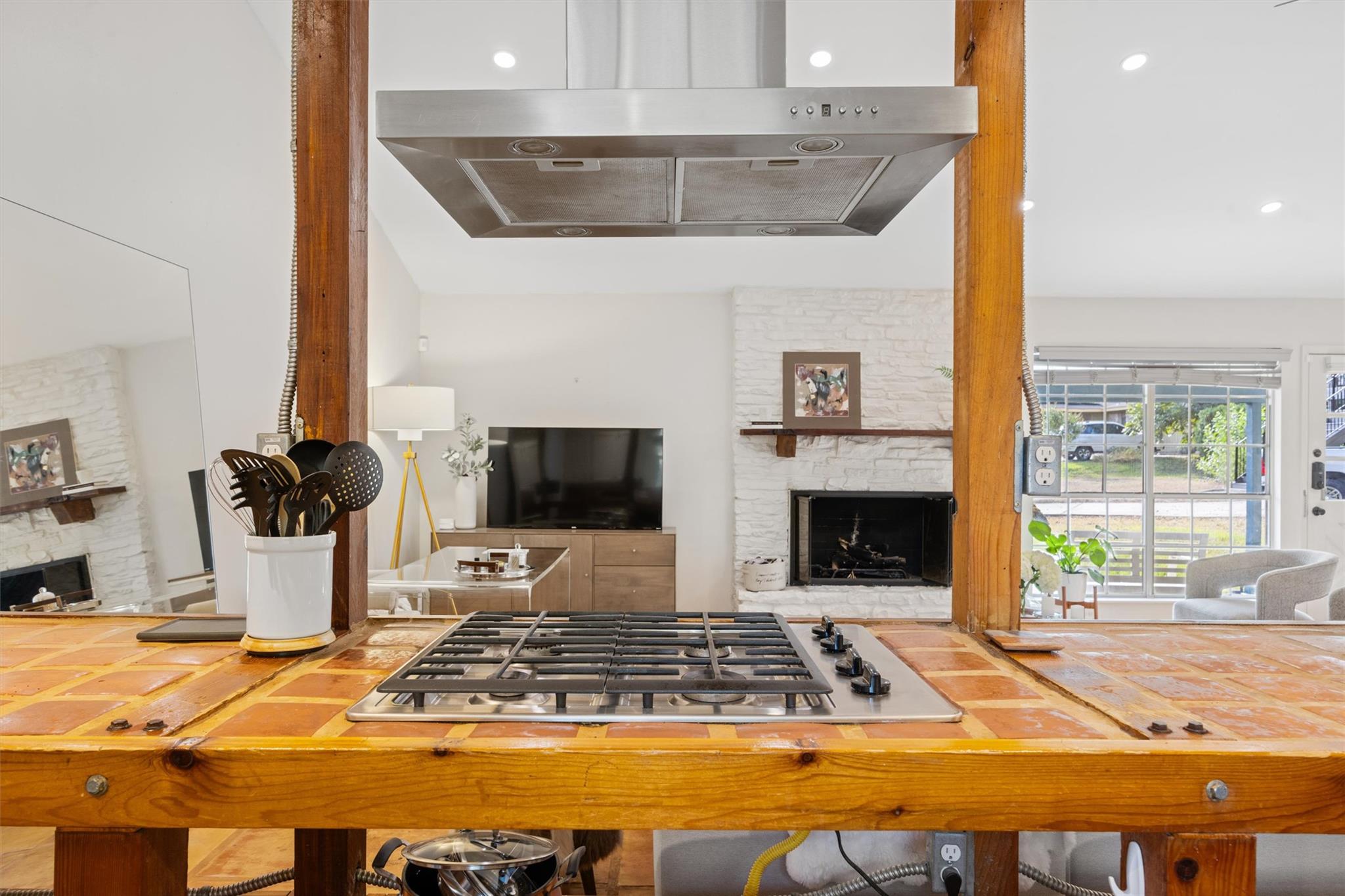 3106 Glen Ora ST # B Unit: A & B