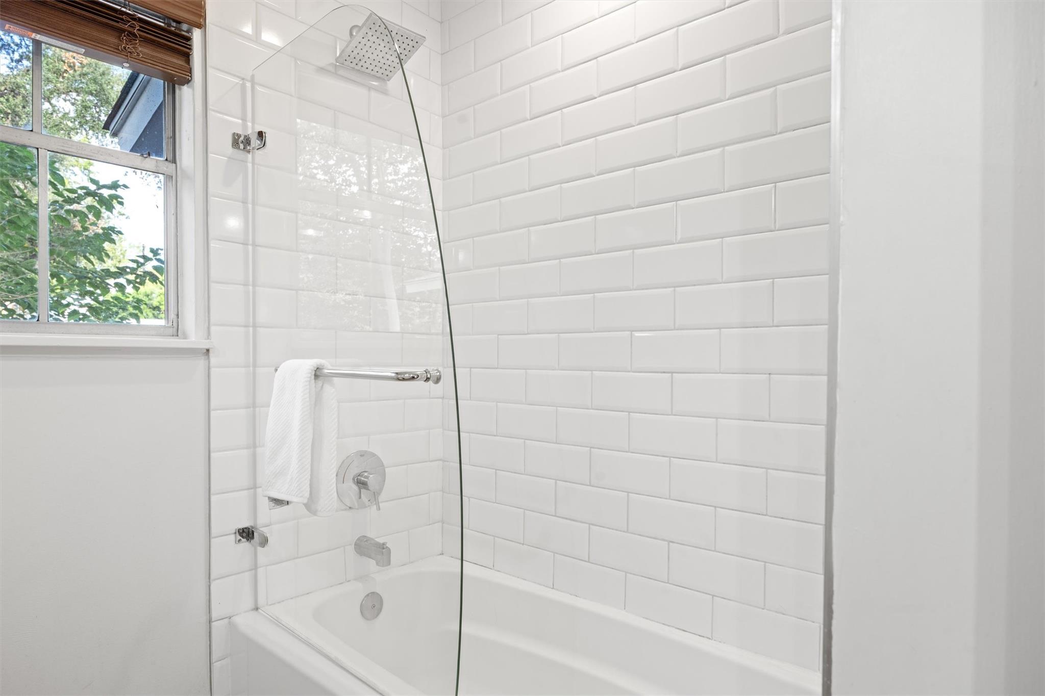 3106 Glen Ora ST # B Unit: A & B