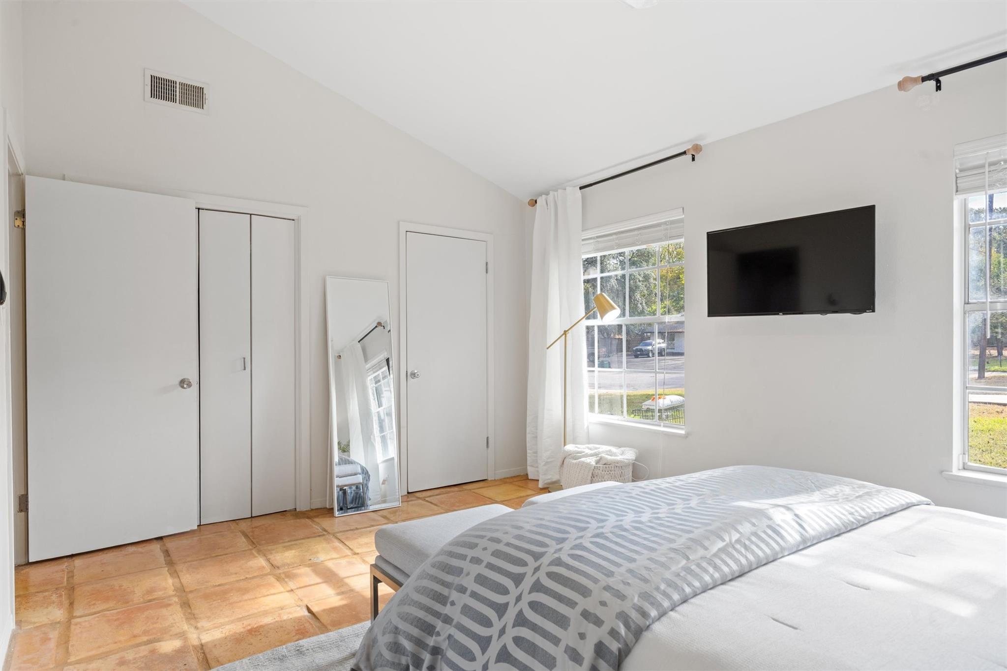 3106 Glen Ora ST # B Unit: A & B