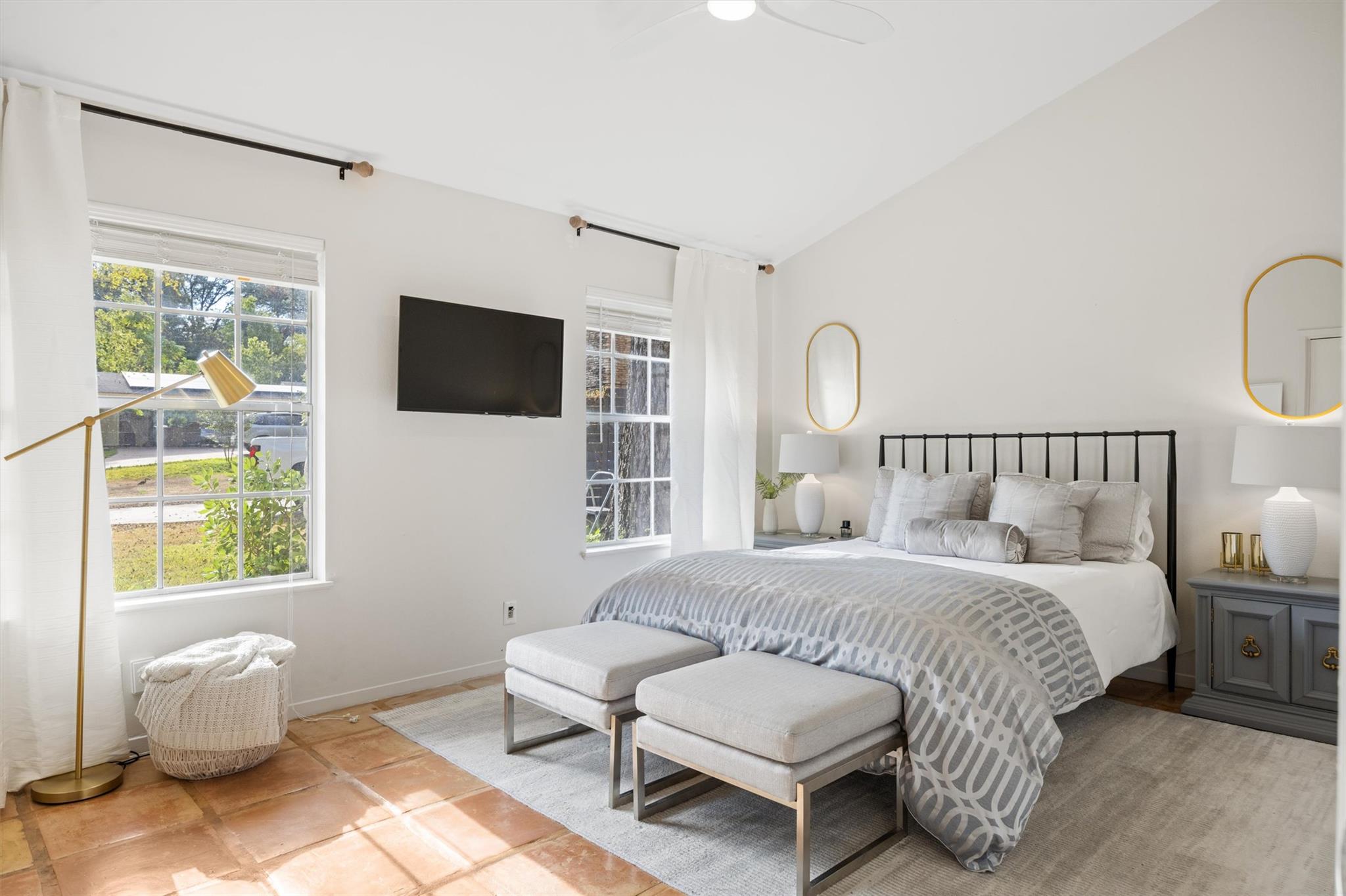 3106 Glen Ora ST # B Unit: A & B