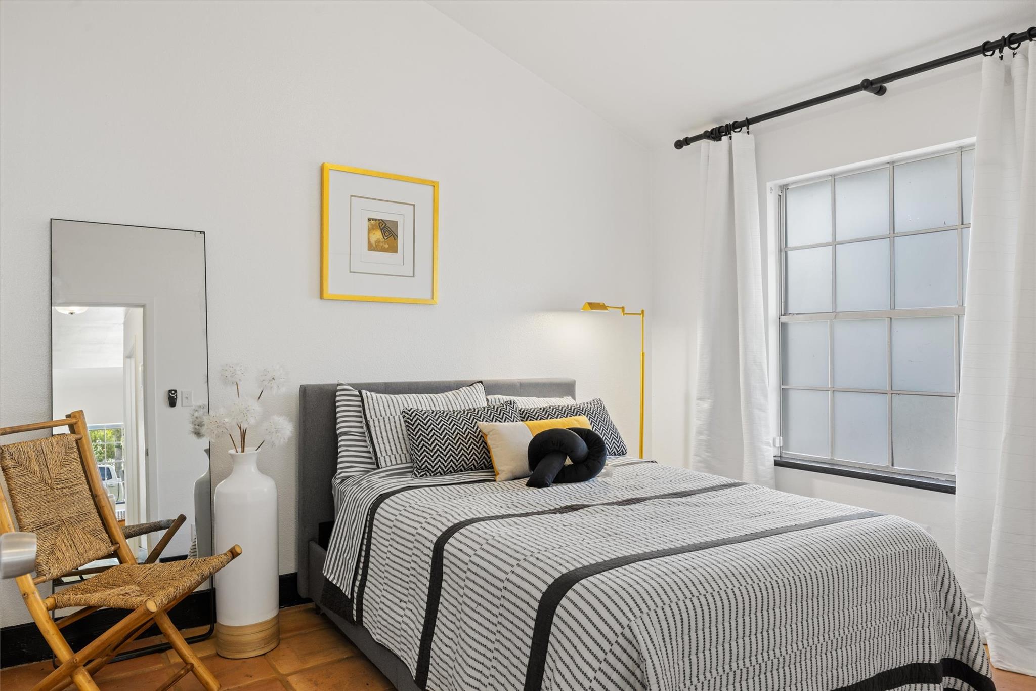 3106 Glen Ora ST # B Unit: A & B