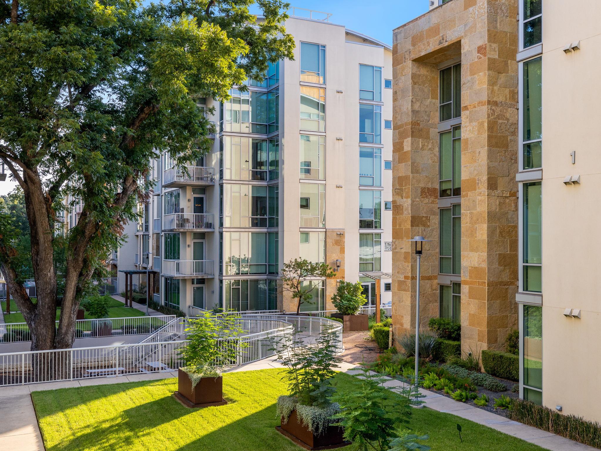 1600 Barton Springs RD # 5301