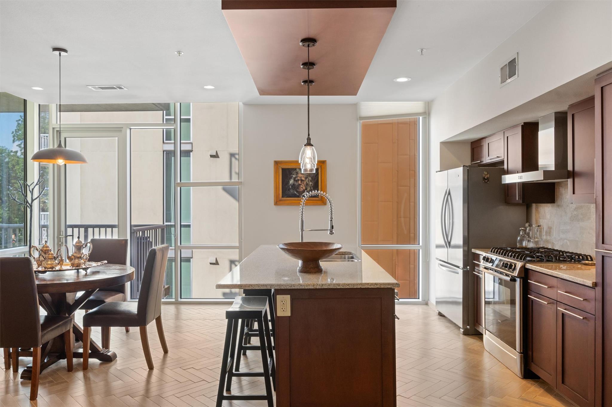 1600 Barton Springs RD # 5301