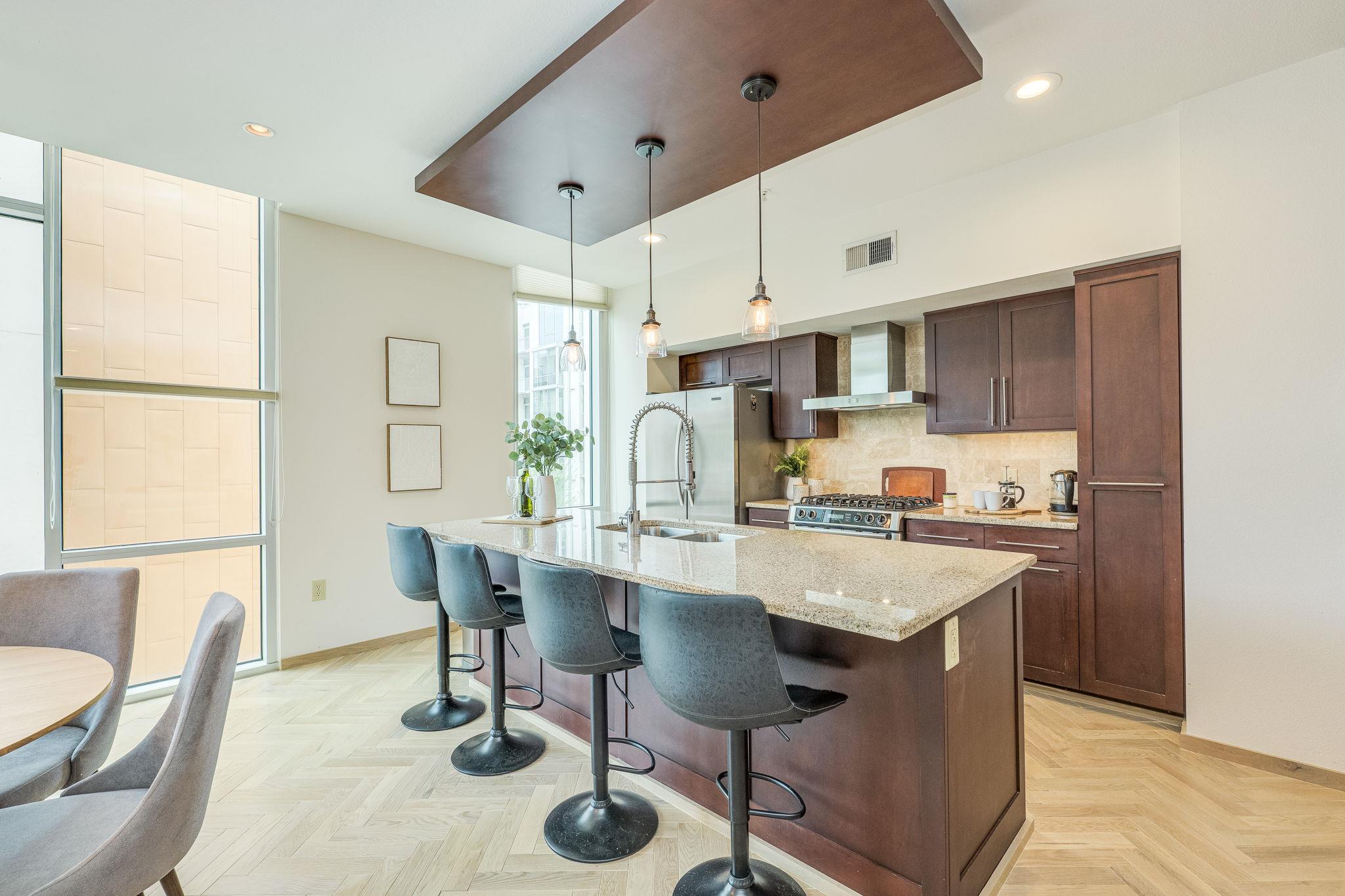 1600 Barton Springs RD # 5301