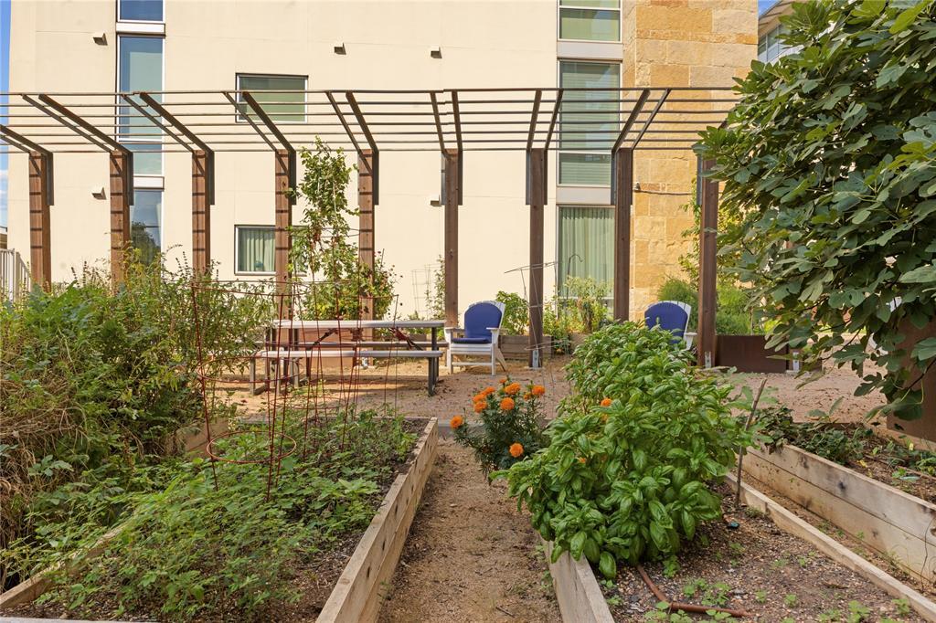 1600 Barton Springs RD # 5301