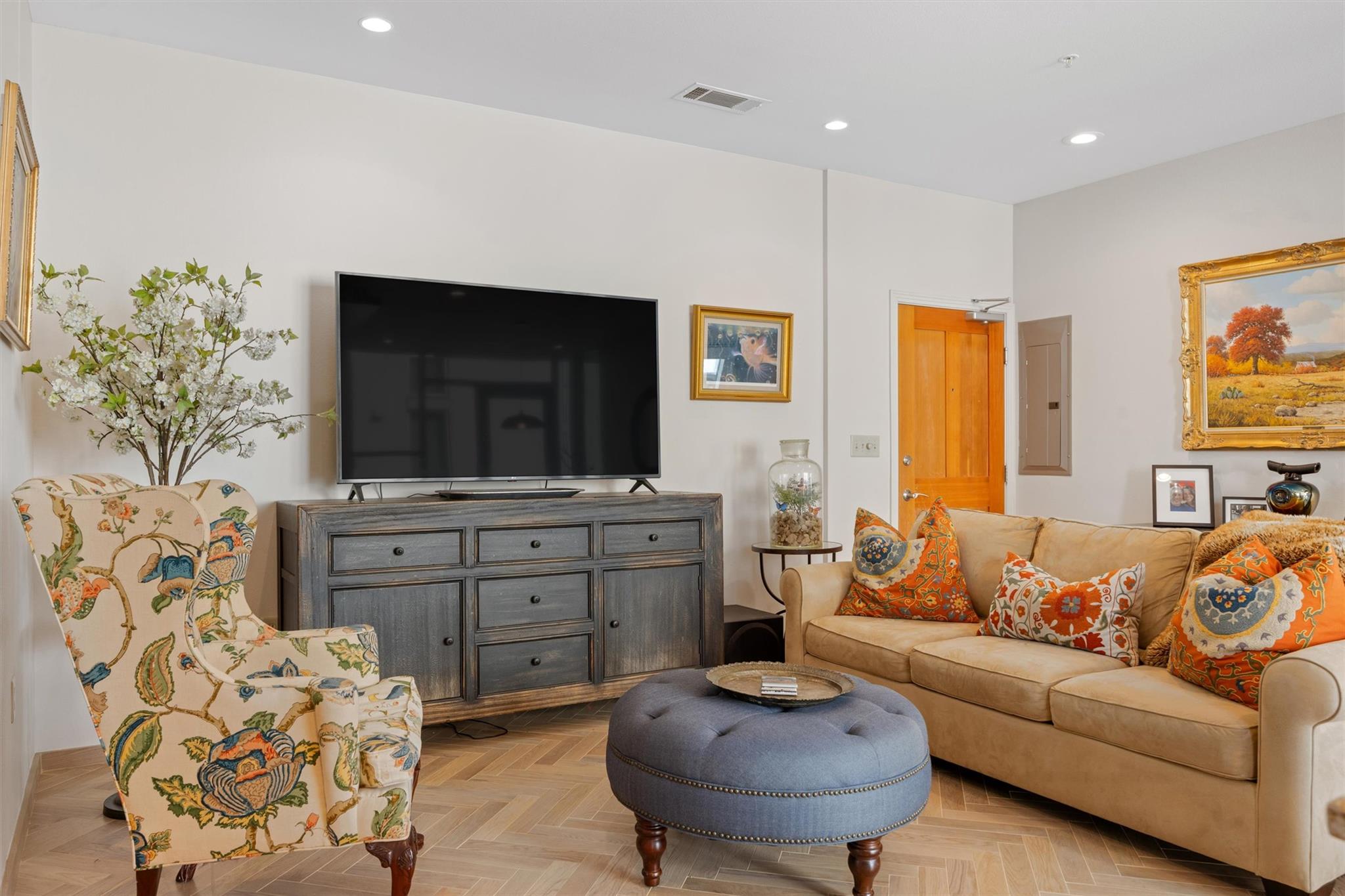 1600 Barton Springs RD # 5301