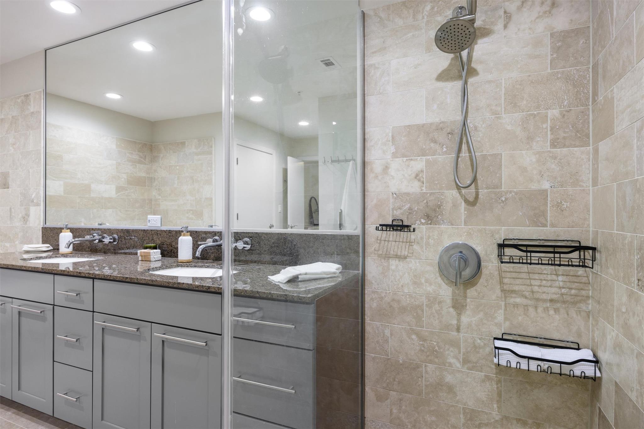 1600 Barton Springs RD # 4205