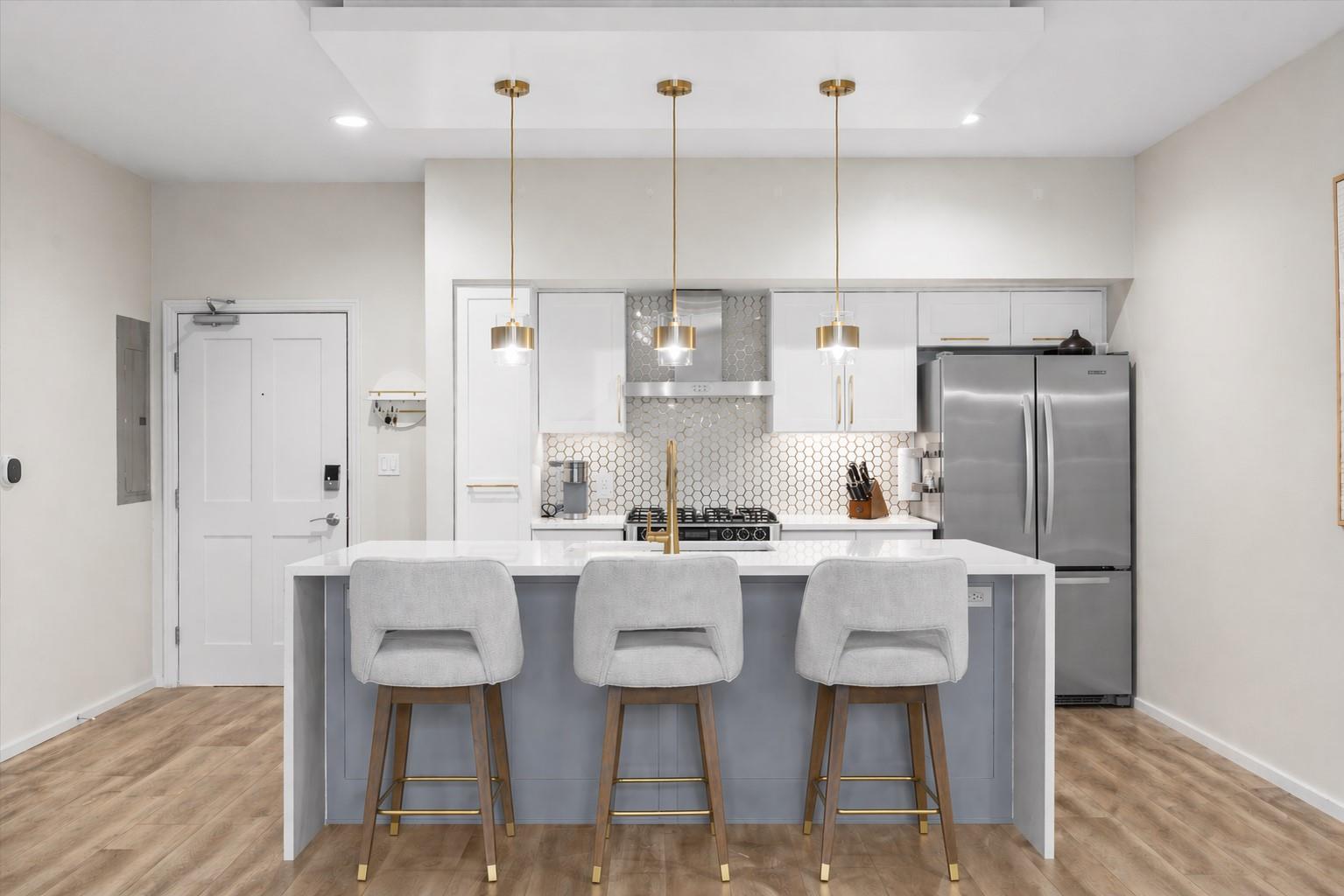 1600 Barton Springs RD # 4205