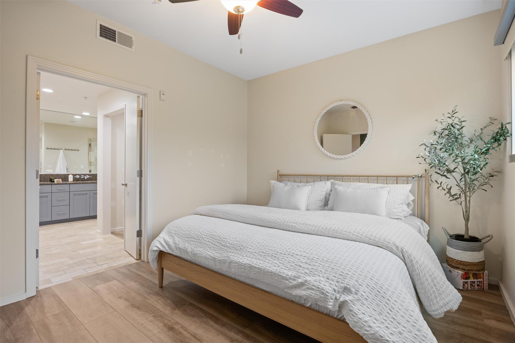 1600 Barton Springs RD # 4205