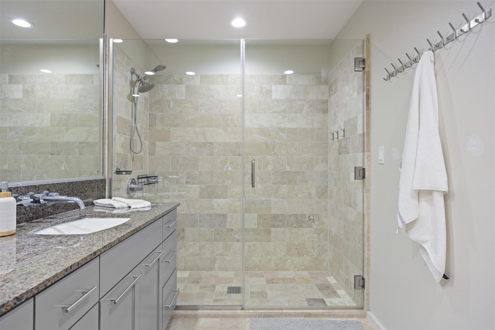 1600 Barton Springs RD # 4205