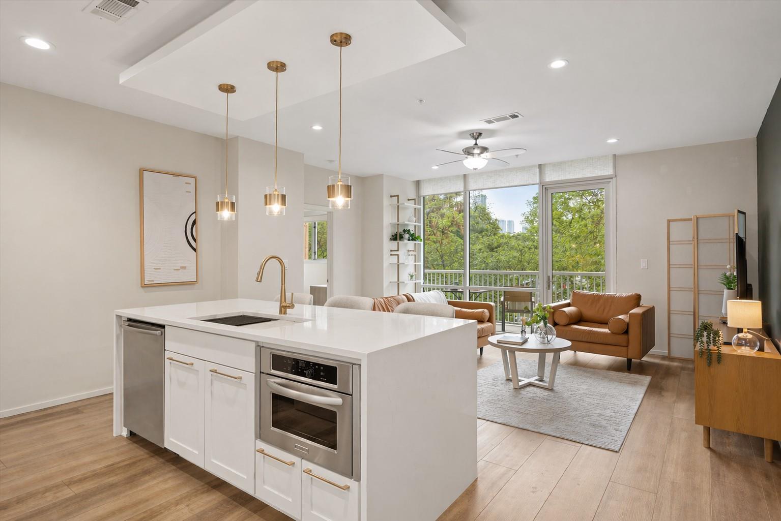 1600 Barton Springs RD # 4205