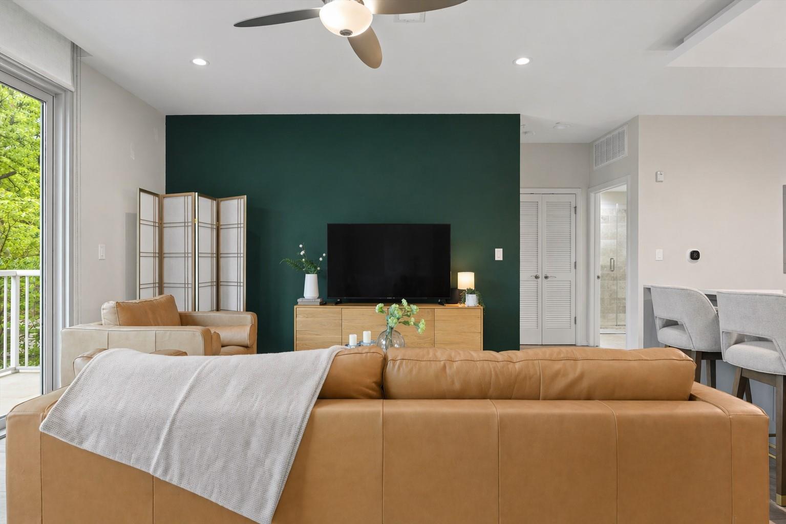 1600 Barton Springs RD # 4205