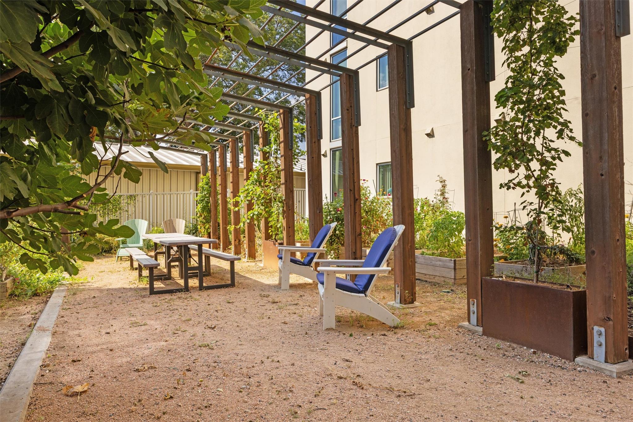 1600 Barton Springs RD # 4205