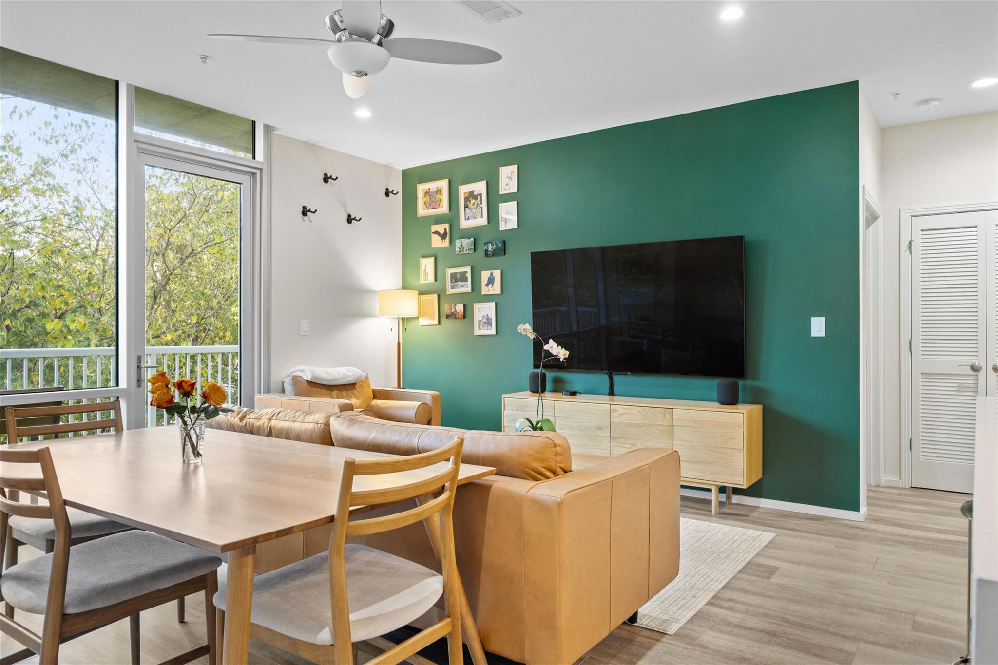 1600 Barton Springs RD # 4205