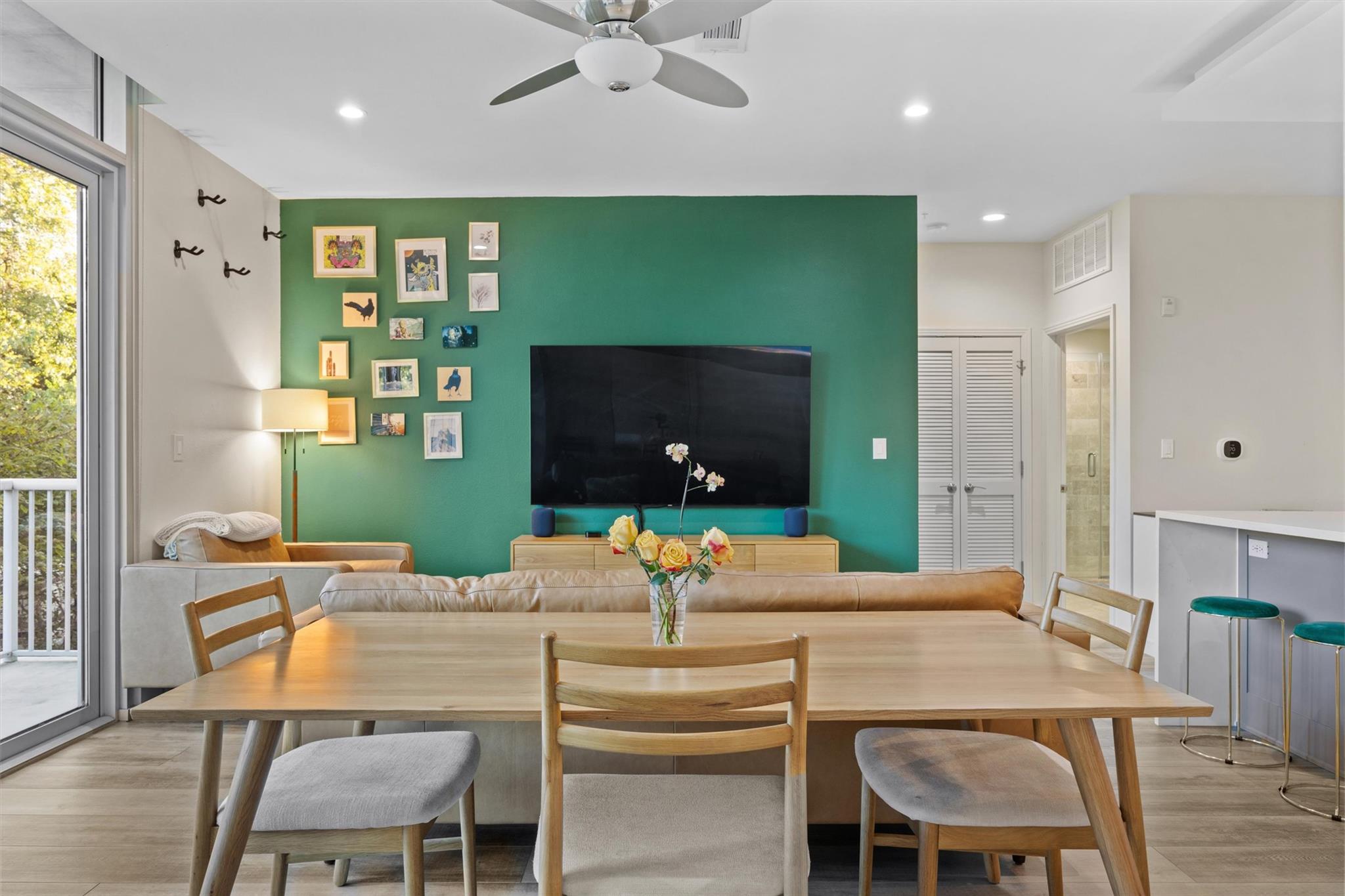 1600 Barton Springs RD # 4205