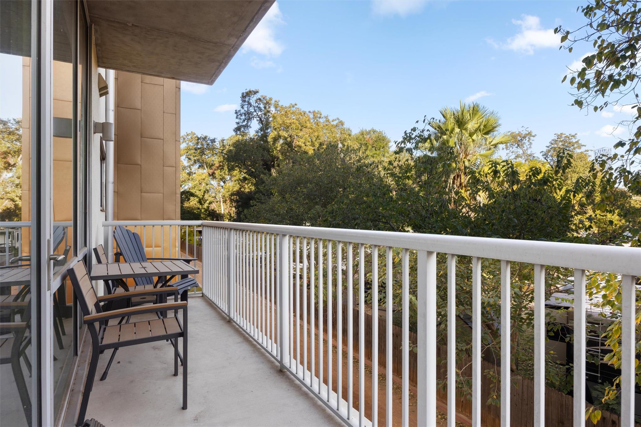 1600 Barton Springs RD # 4205