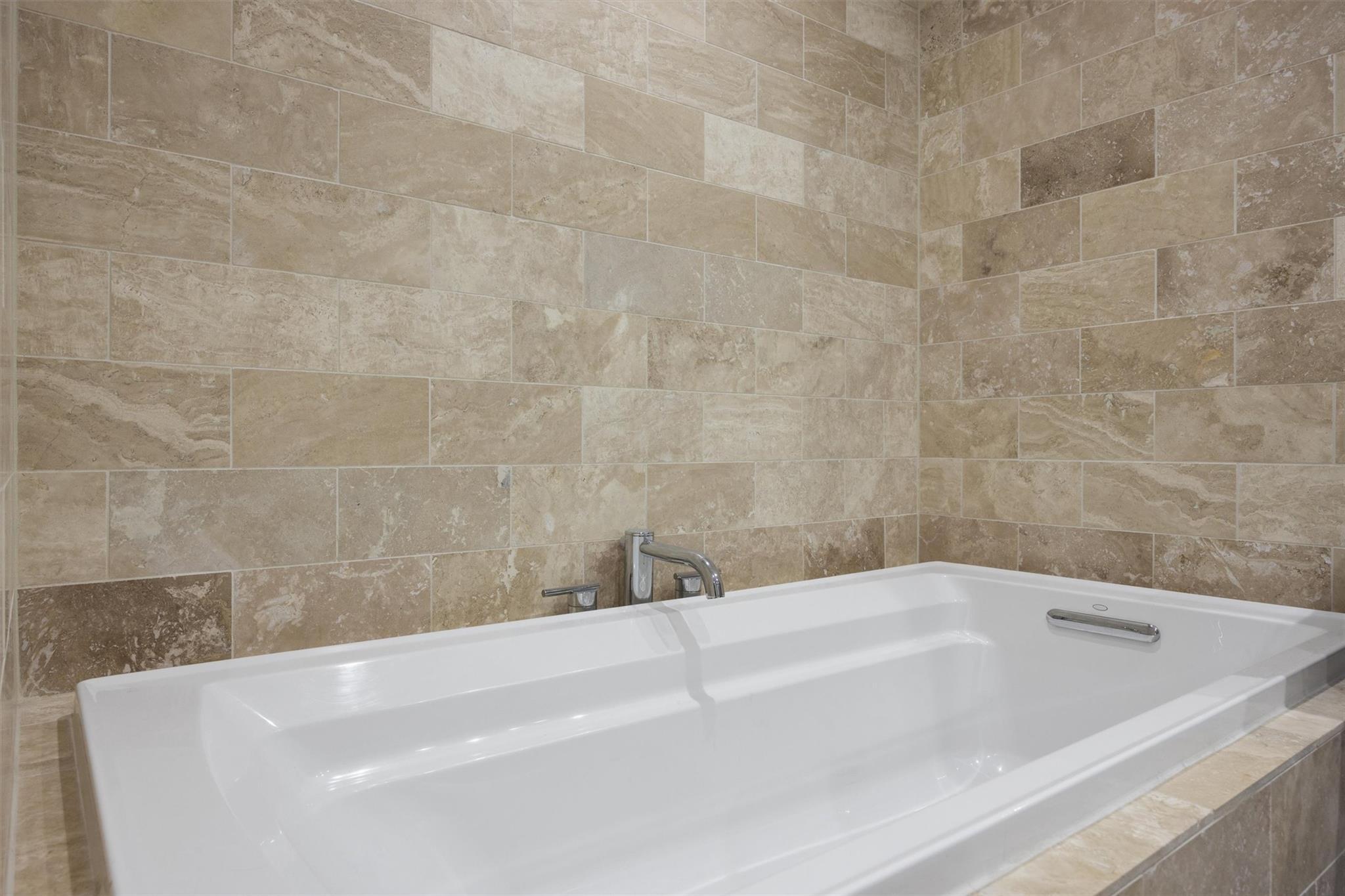 1600 Barton Springs RD # 4205