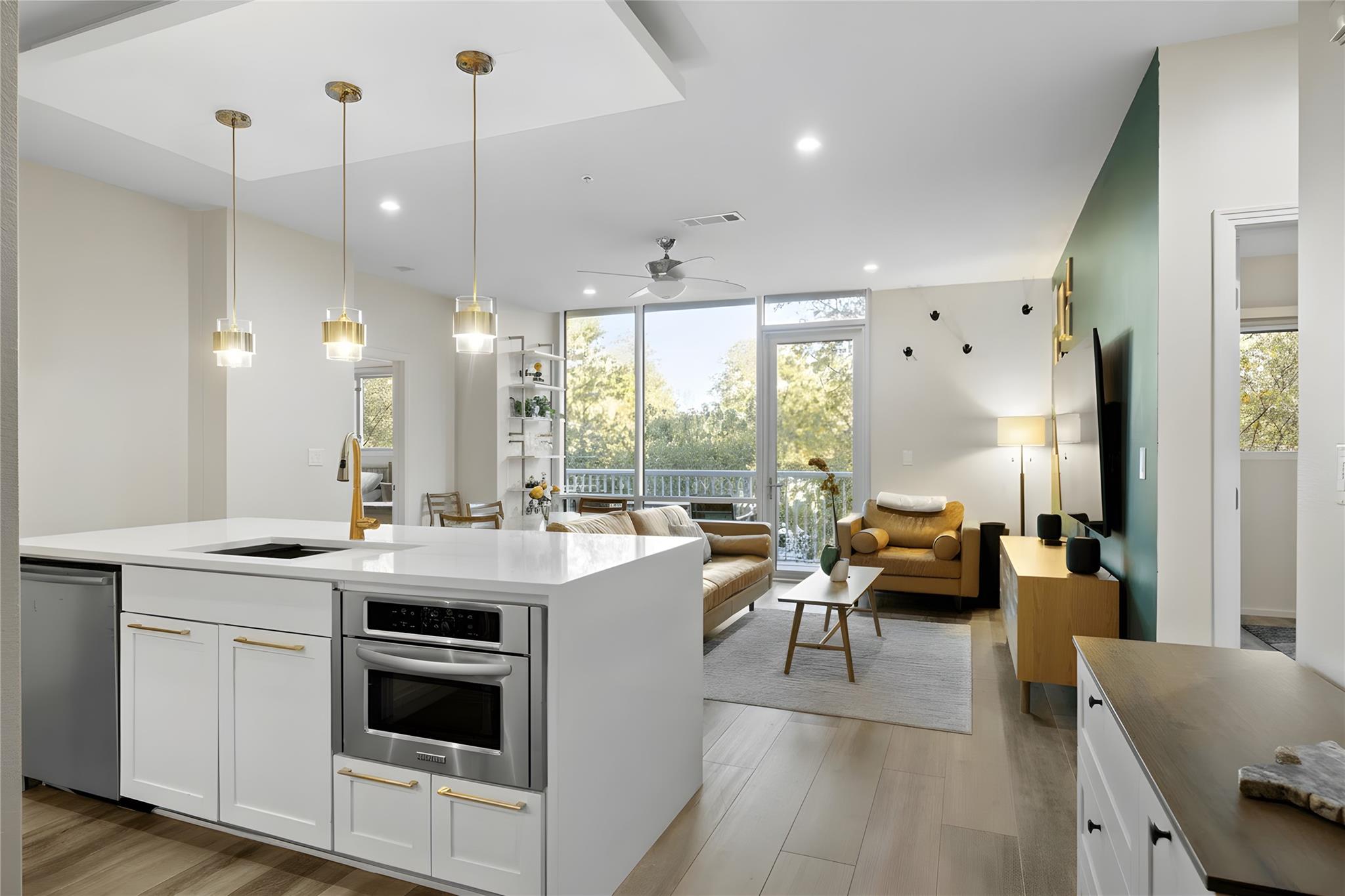 1600 Barton Springs RD # 4205