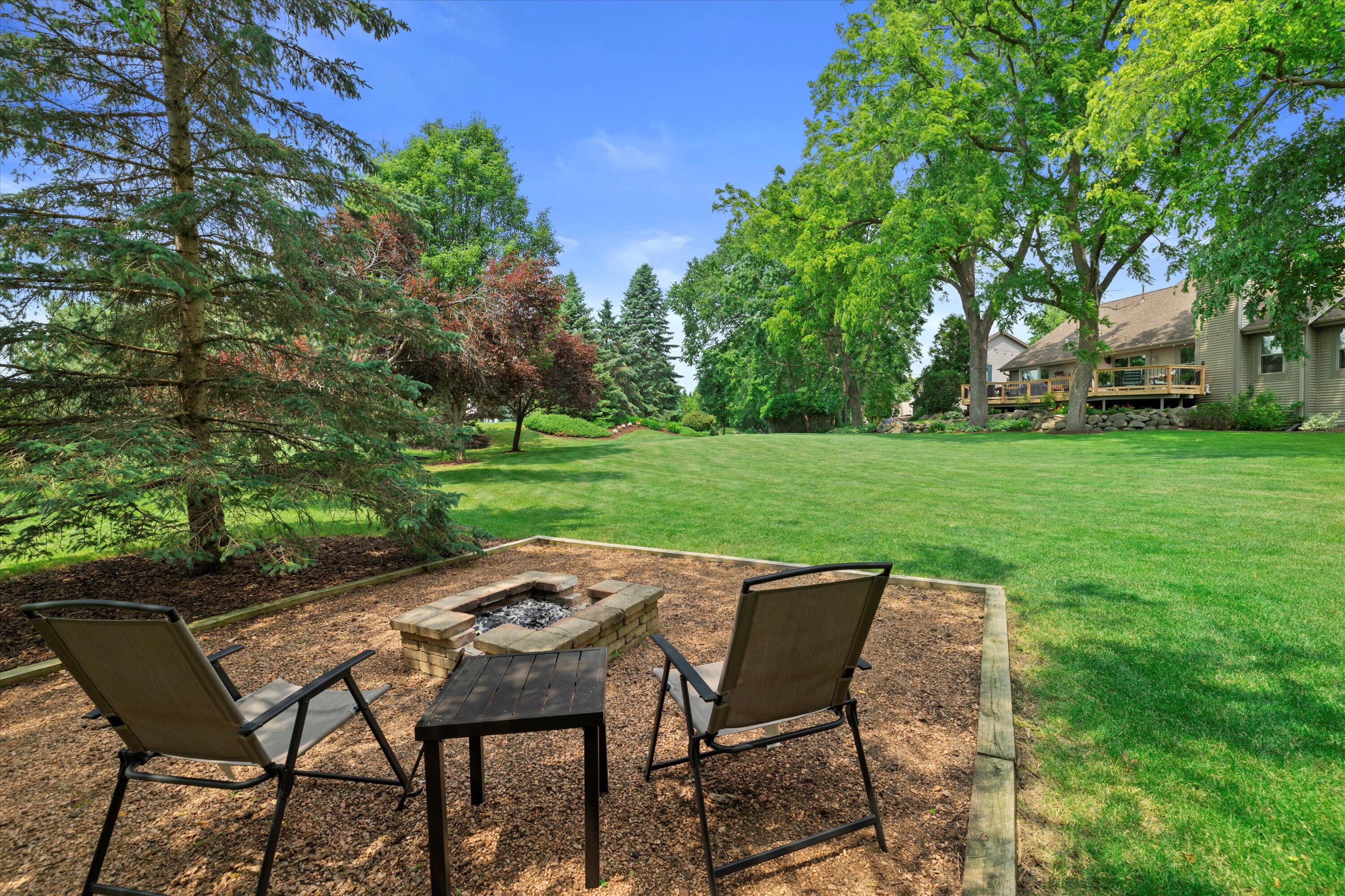 N73W22573 White Ash Ct