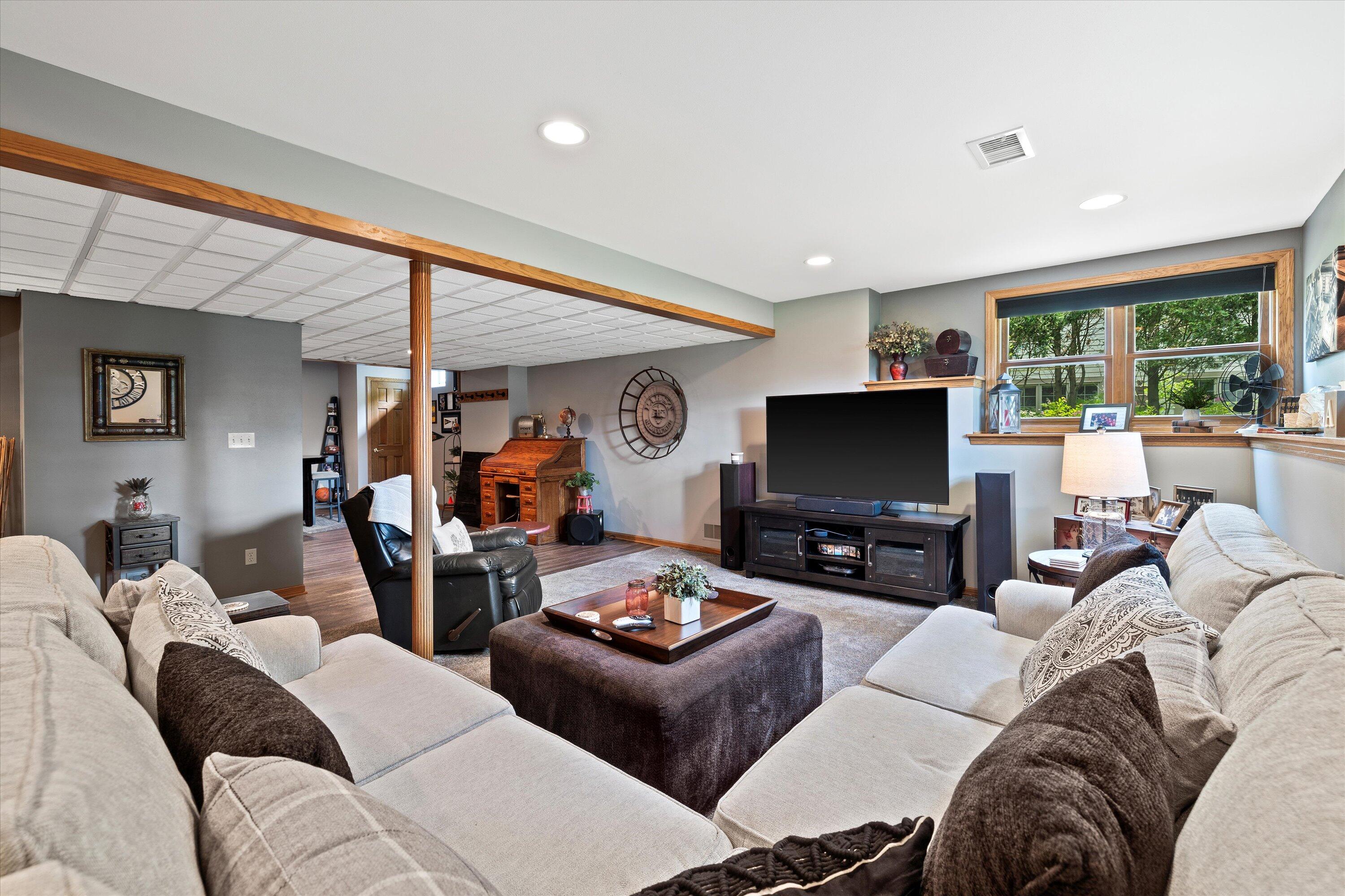 N73W22573 White Ash Ct