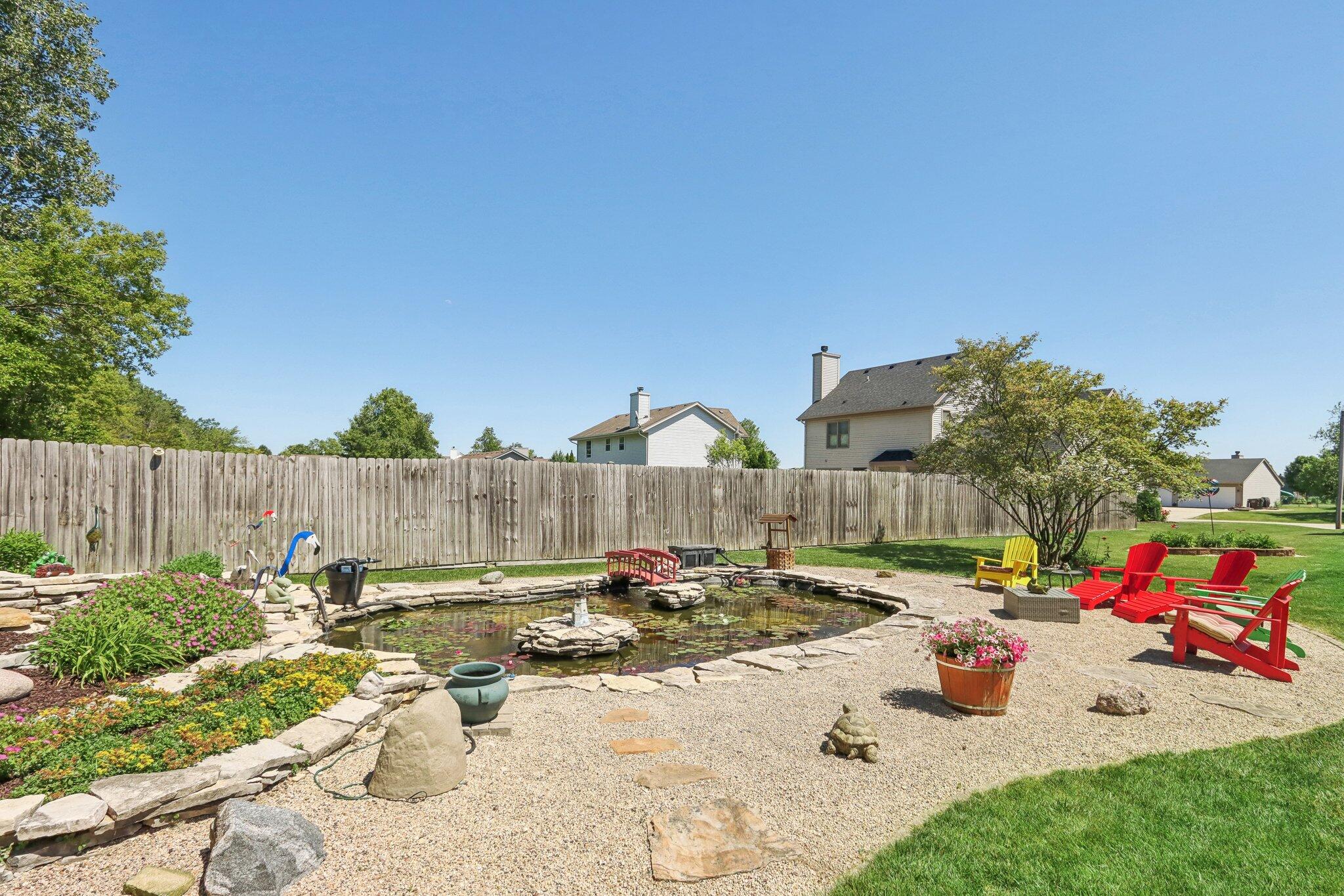 2536 Rebecca Dr
