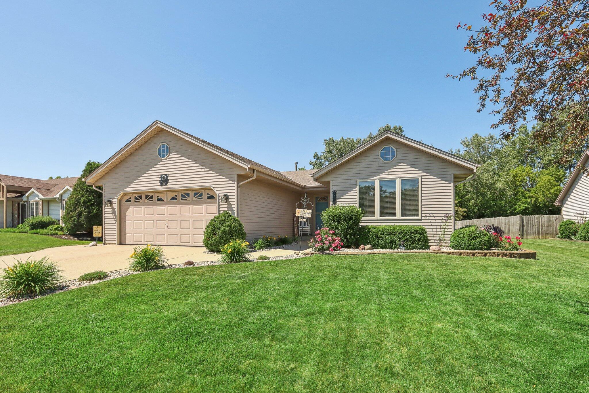 2536 Rebecca Dr