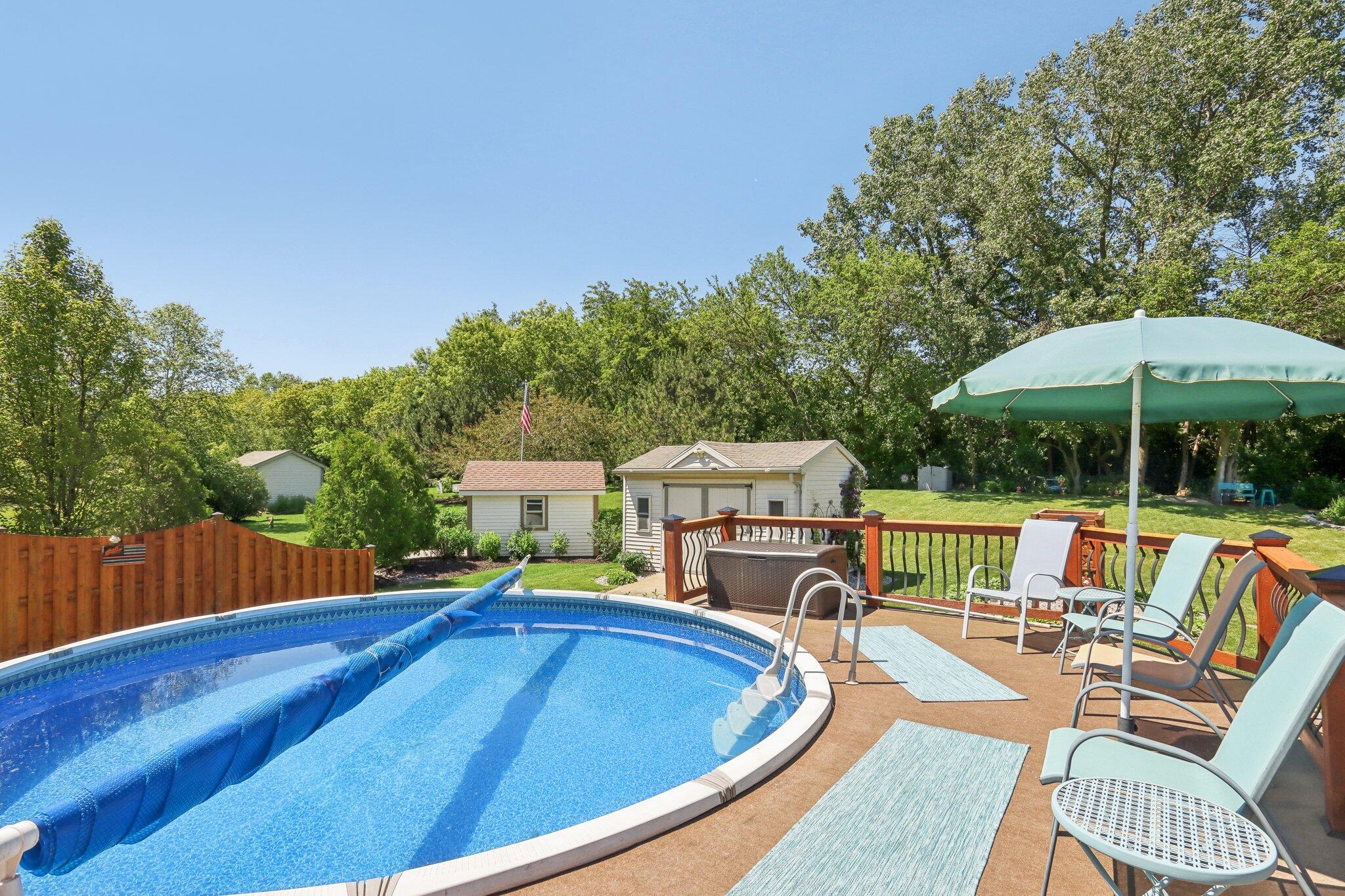2536 Rebecca Dr