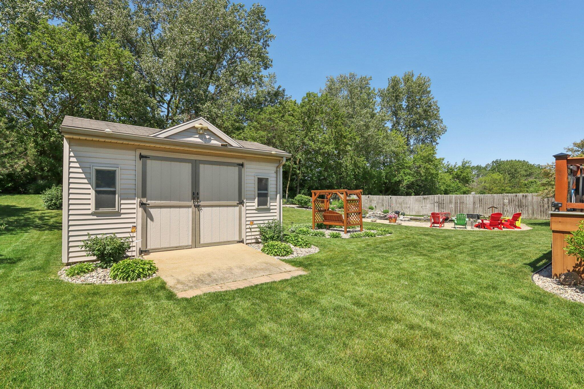 2536 Rebecca Dr
