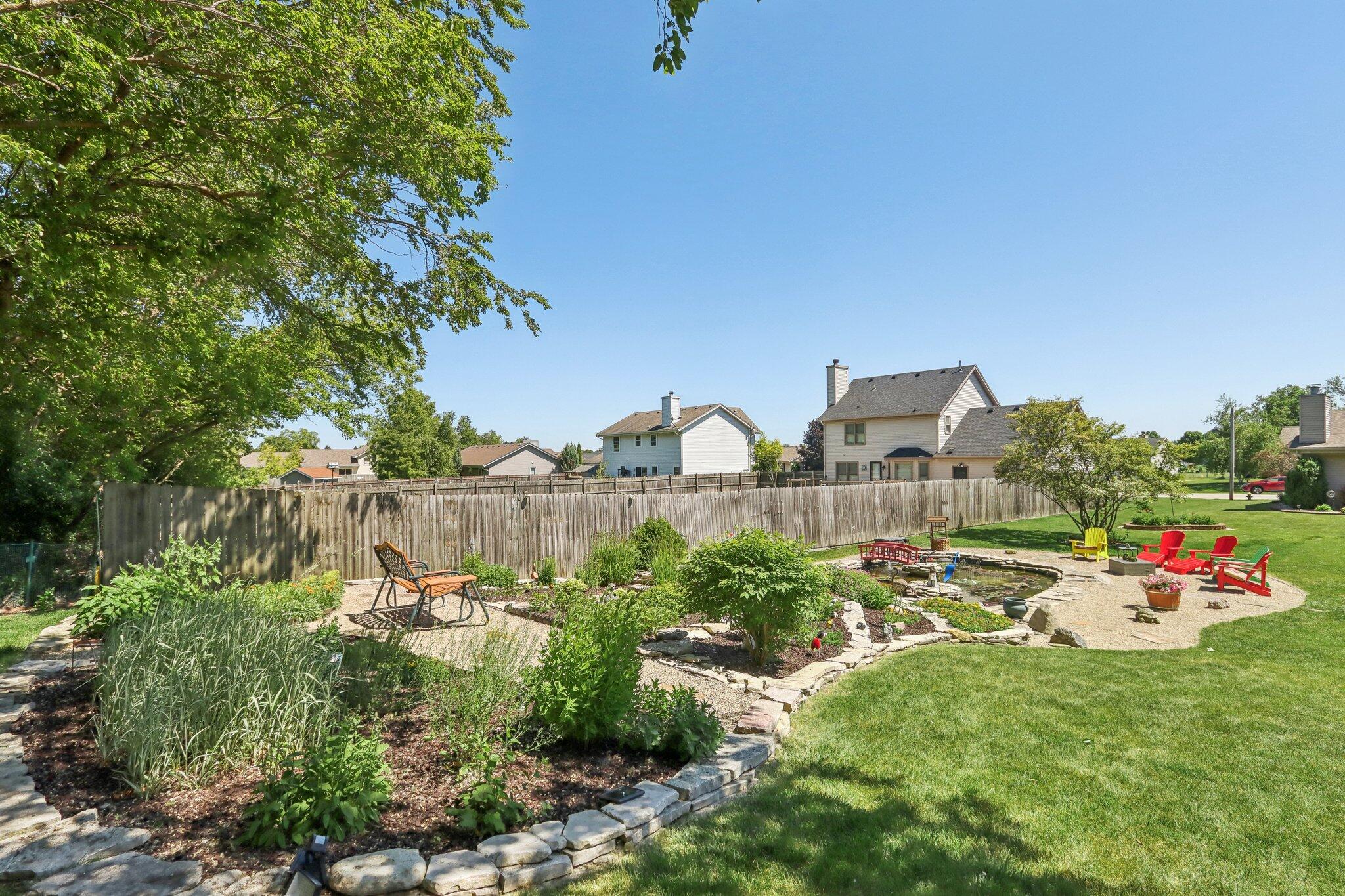2536 Rebecca Dr