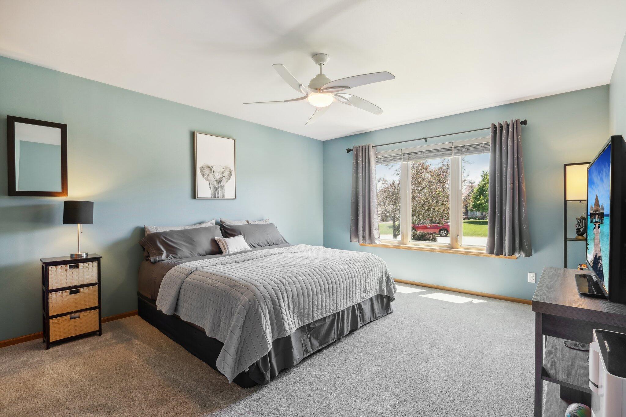 2536 Rebecca Dr