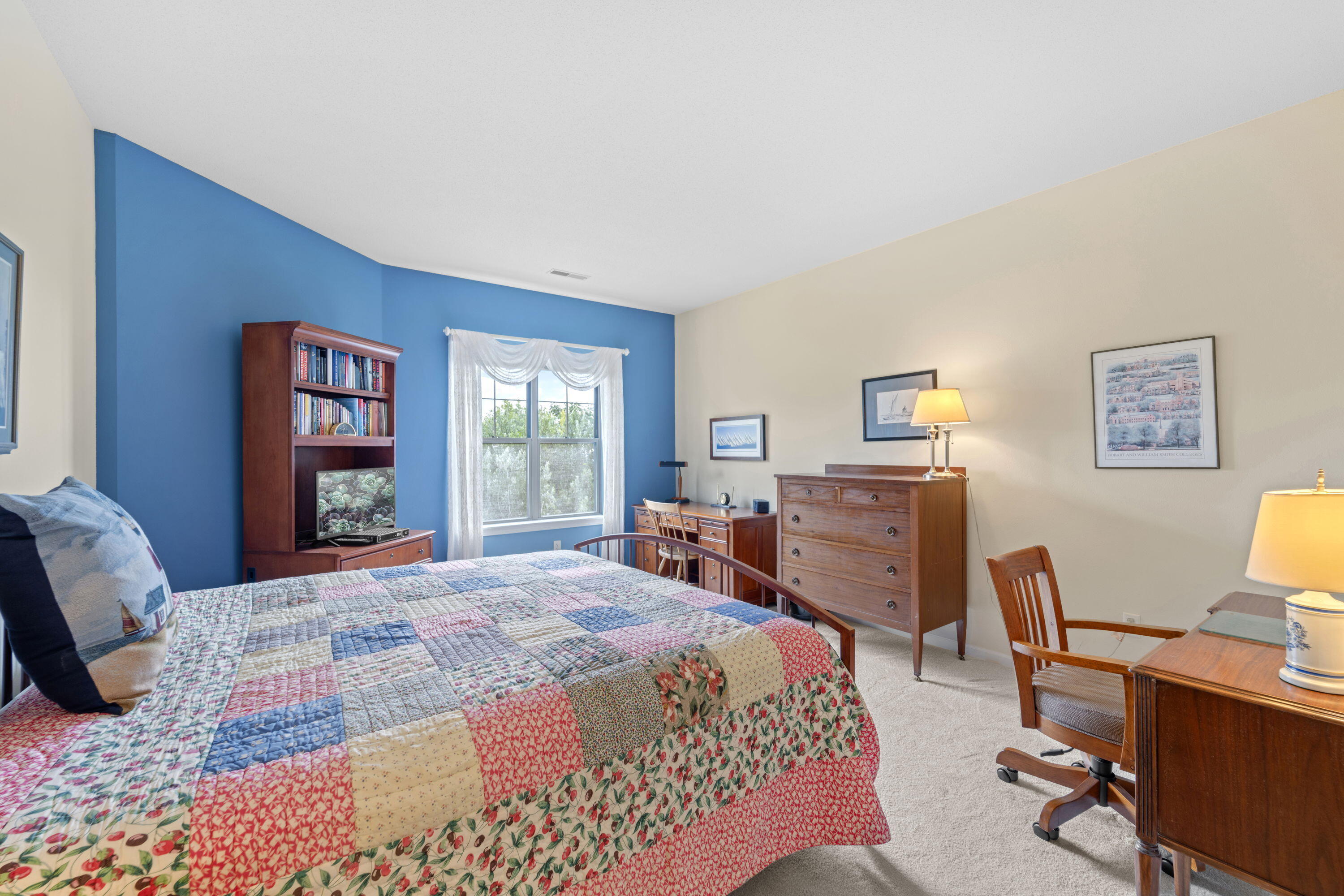1300 N Prospect Ave Unit: 220