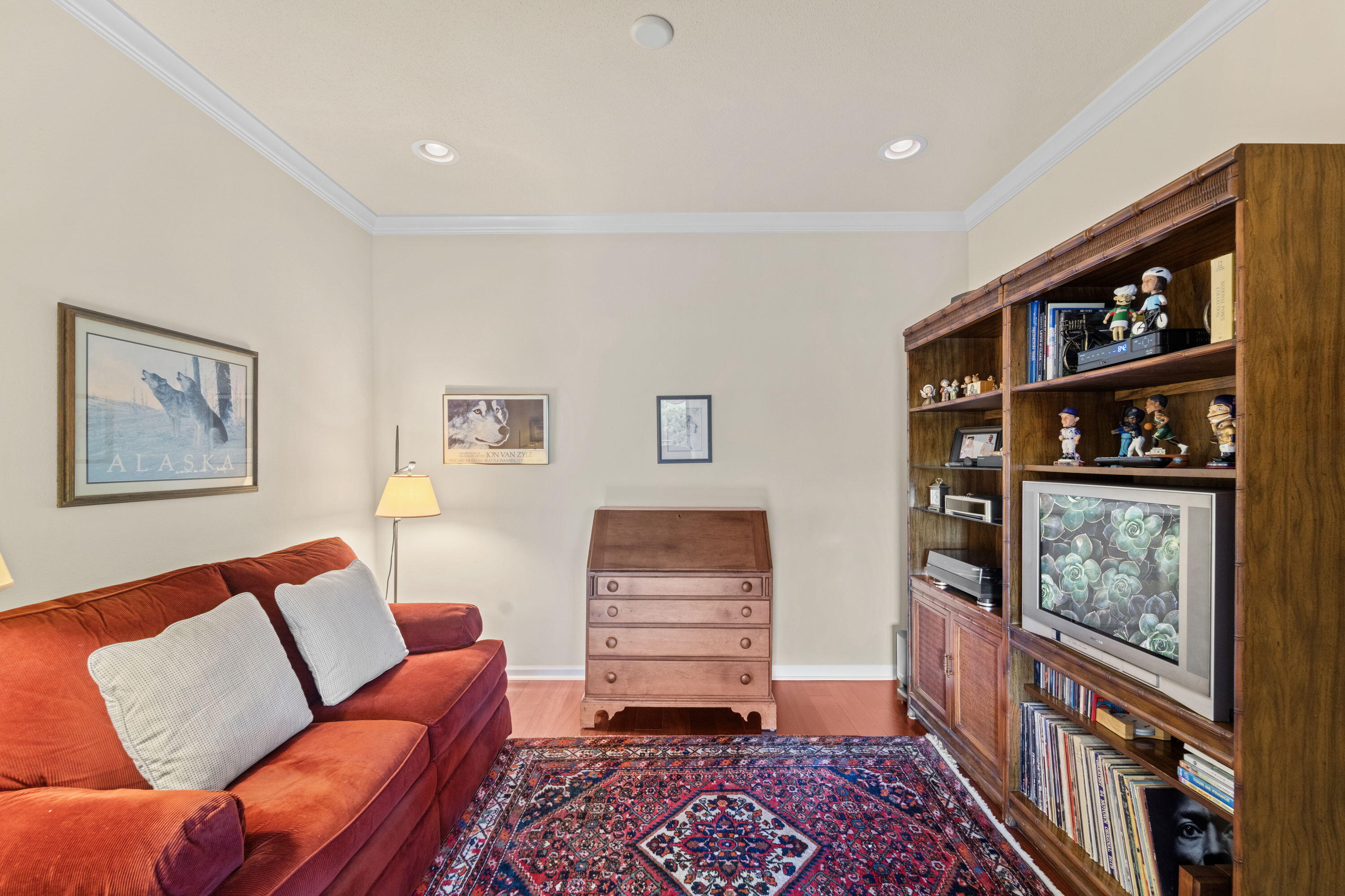 1300 N Prospect Ave Unit: 220