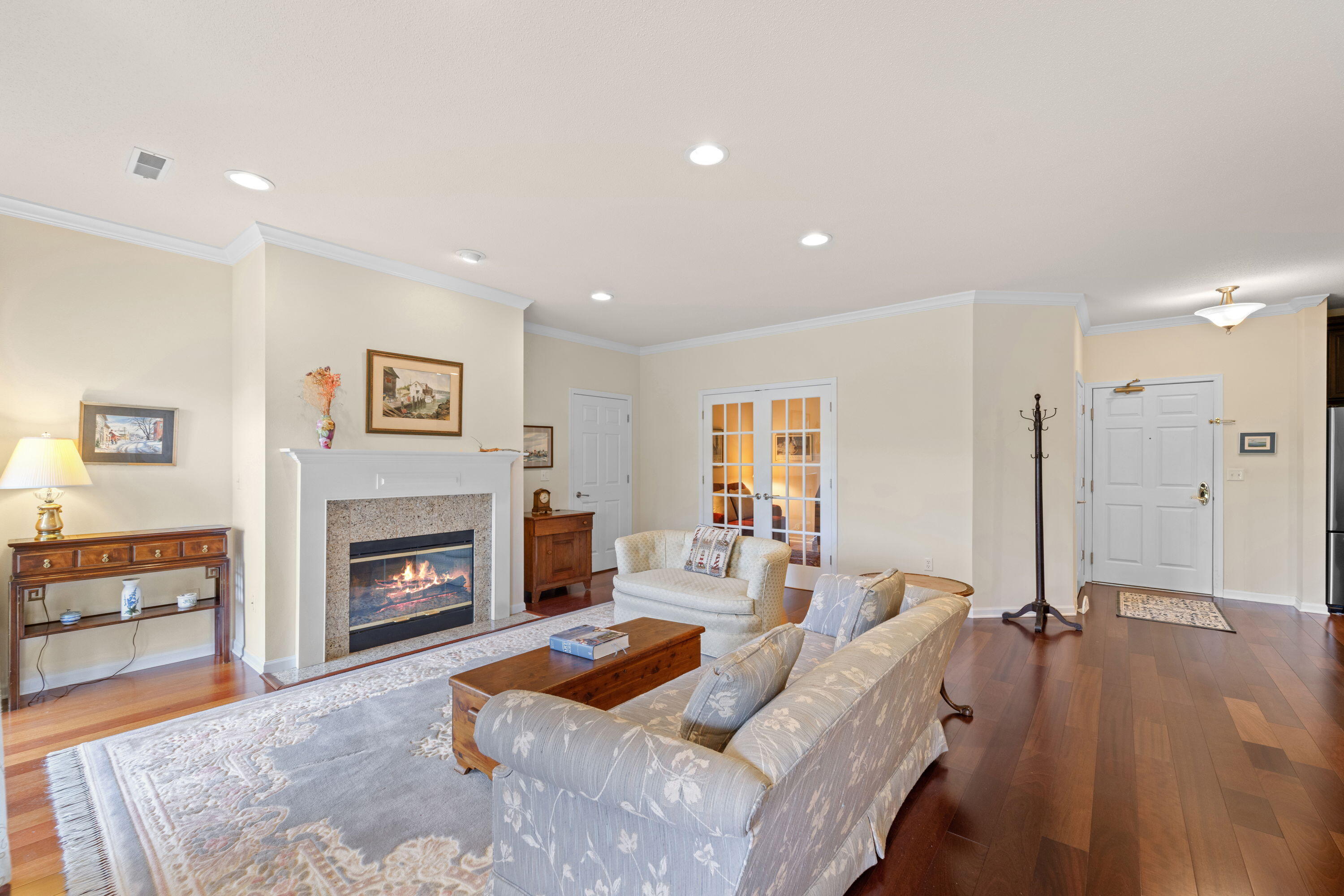 1300 N Prospect Ave Unit: 220