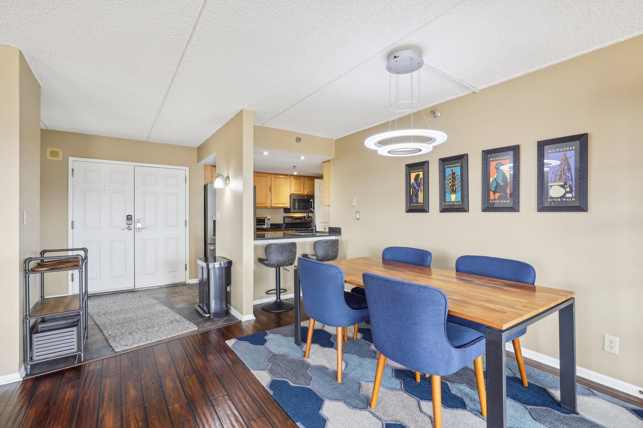 270 E Highland Ave Unit: 1242
