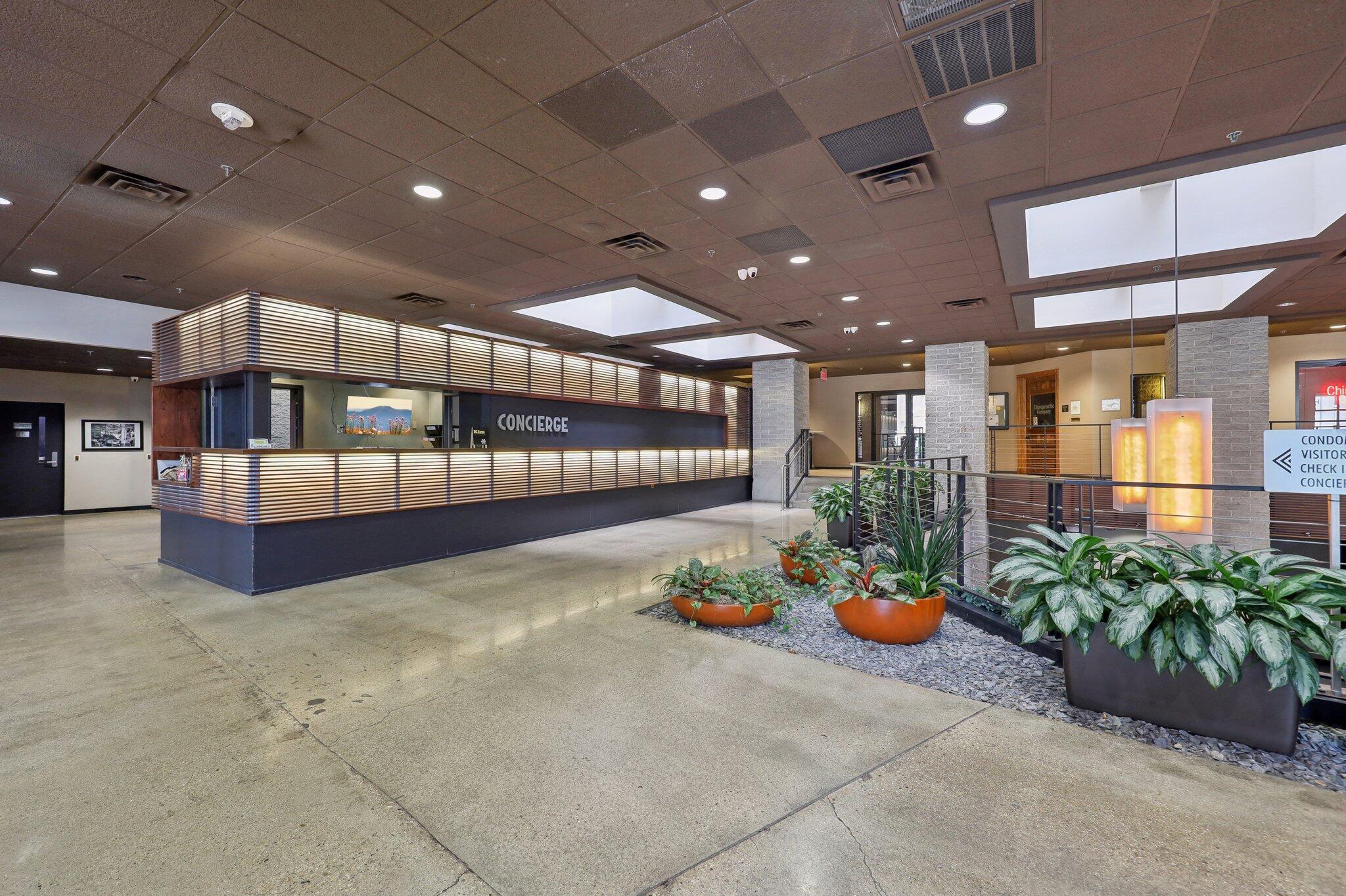 270 E Highland Ave Unit: 1242