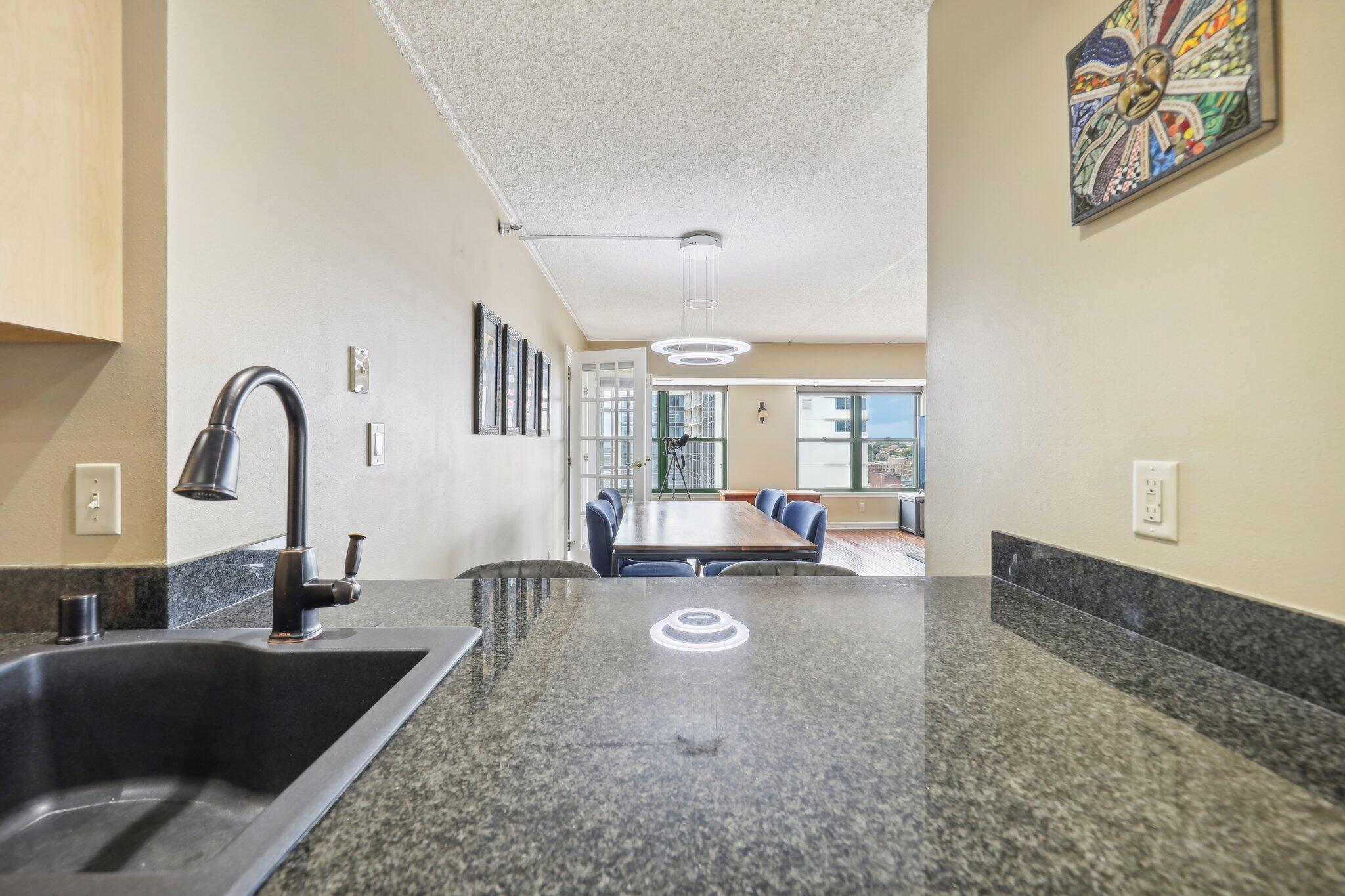 270 E Highland Ave Unit: 1242