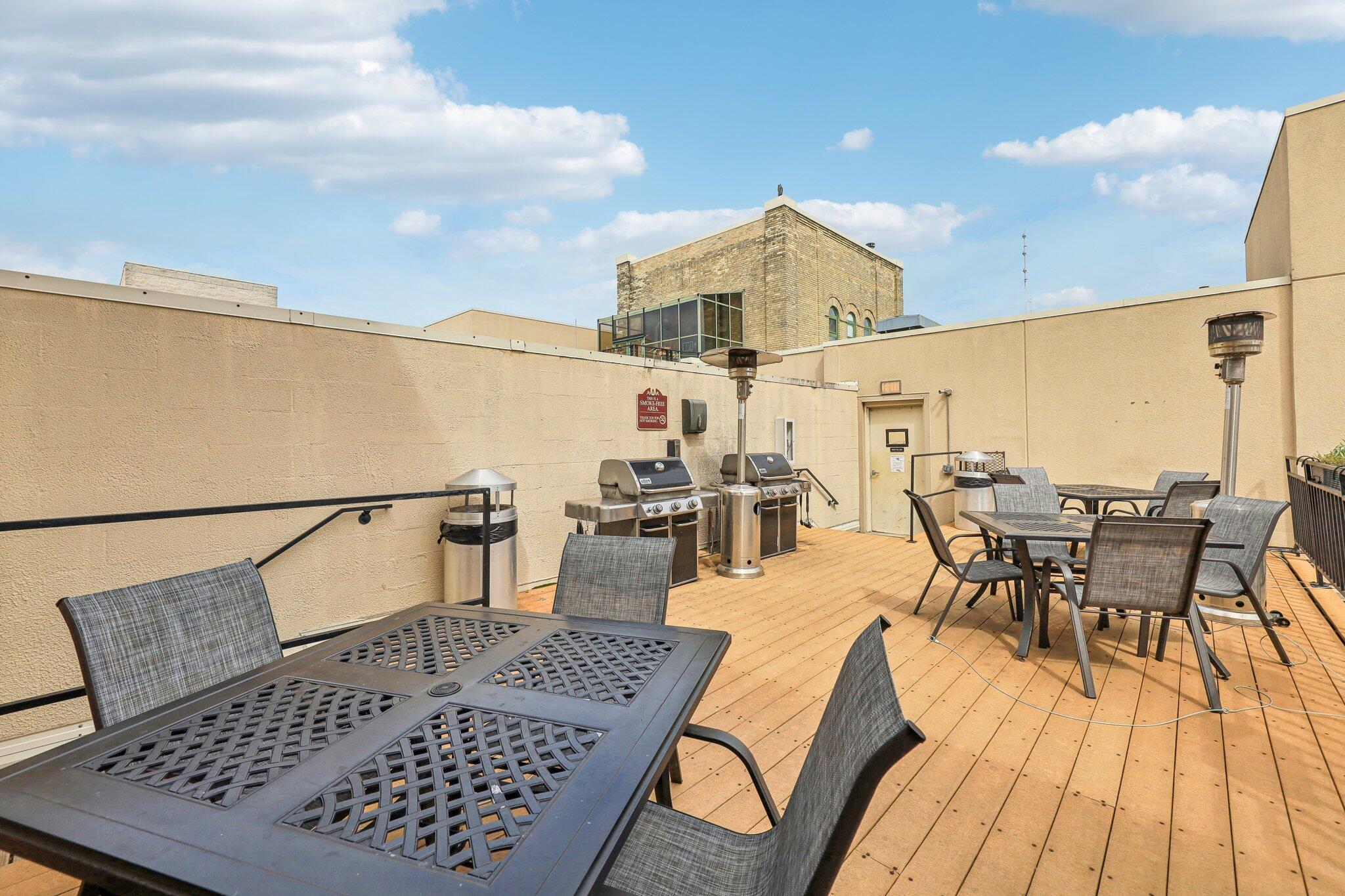 270 E Highland Ave Unit: 1242
