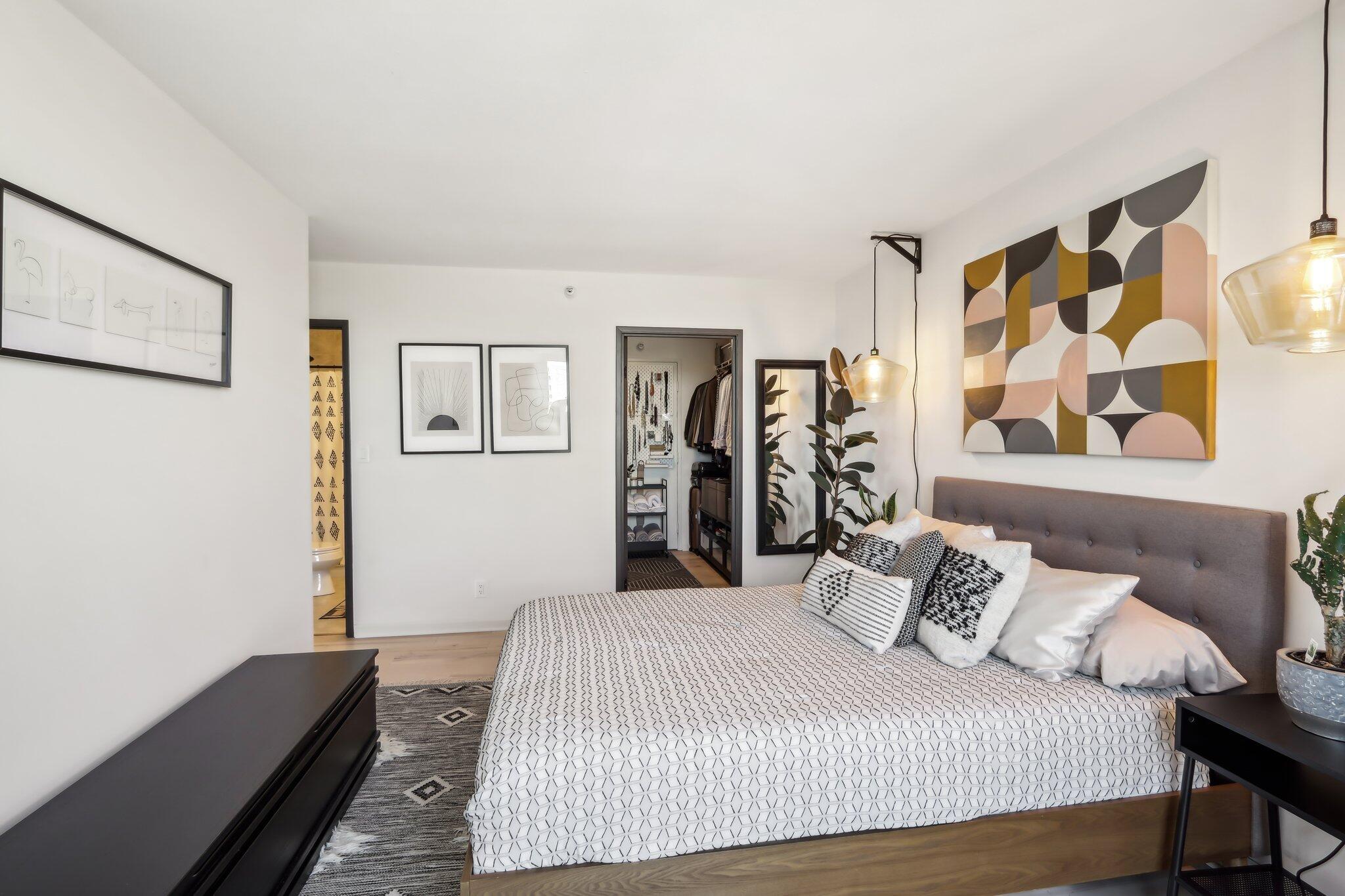 1660 N Prospect Ave Unit: 1510