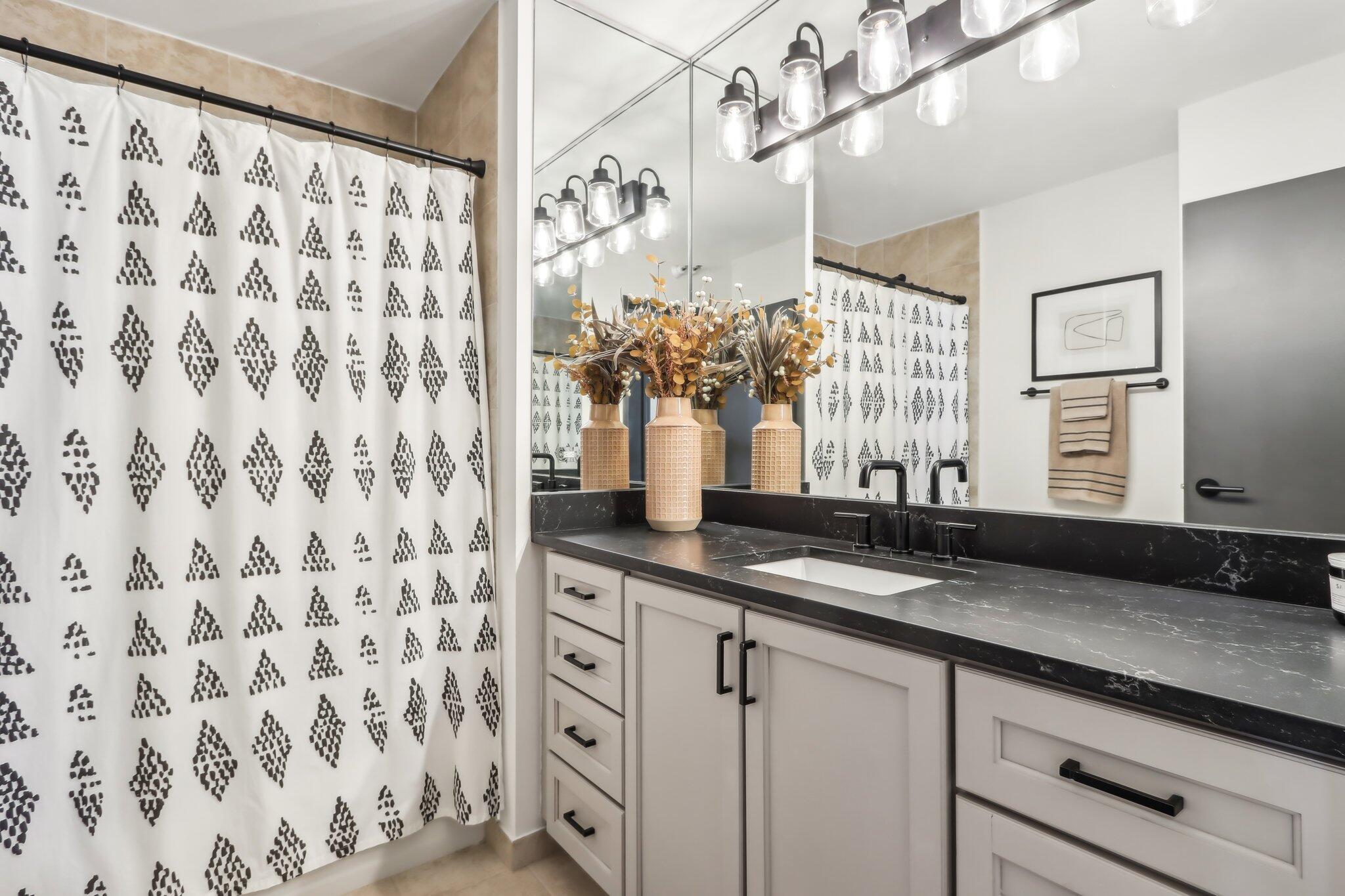 1660 N Prospect Ave Unit: 1510
