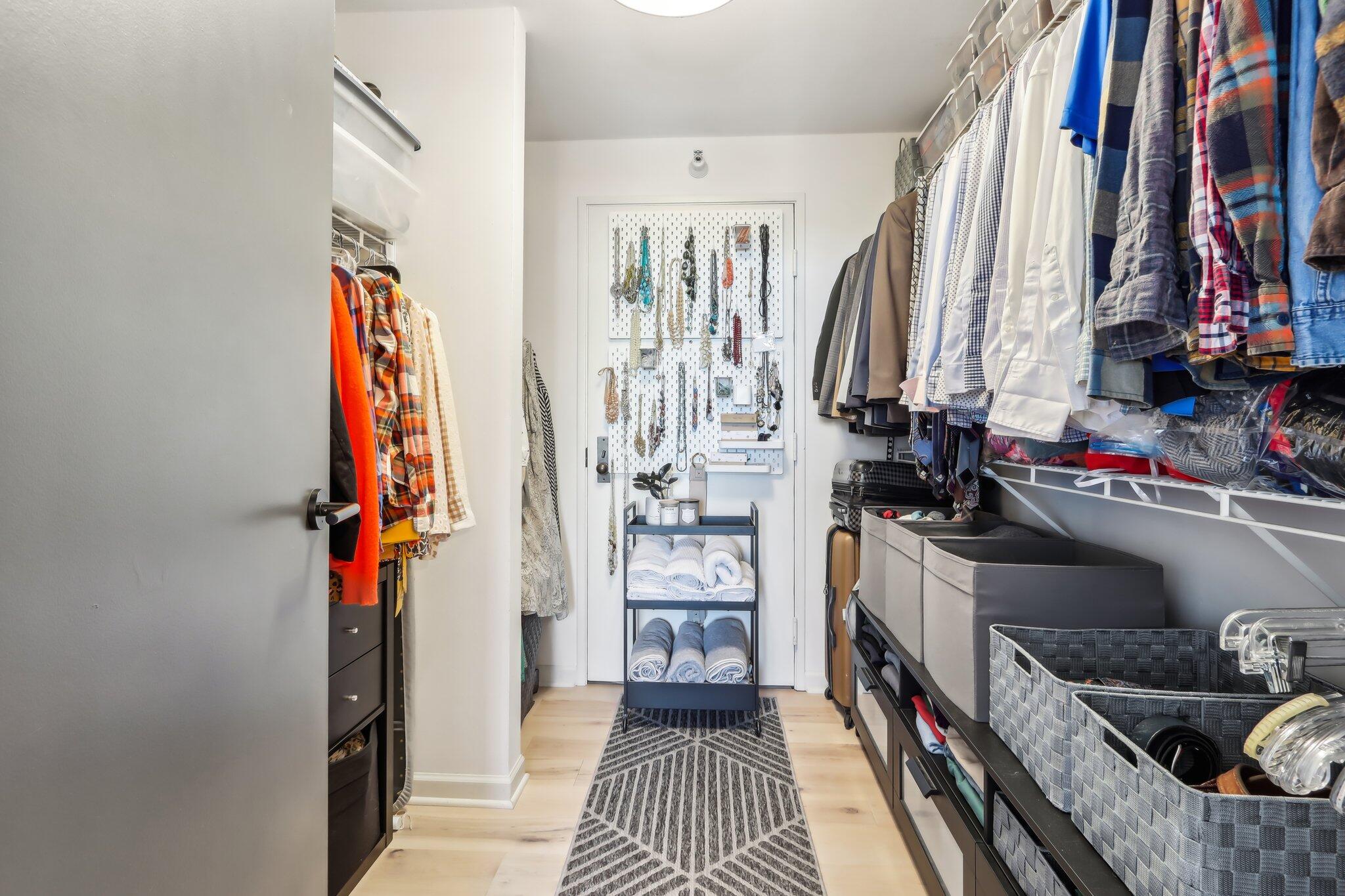 1660 N Prospect Ave Unit: 1510