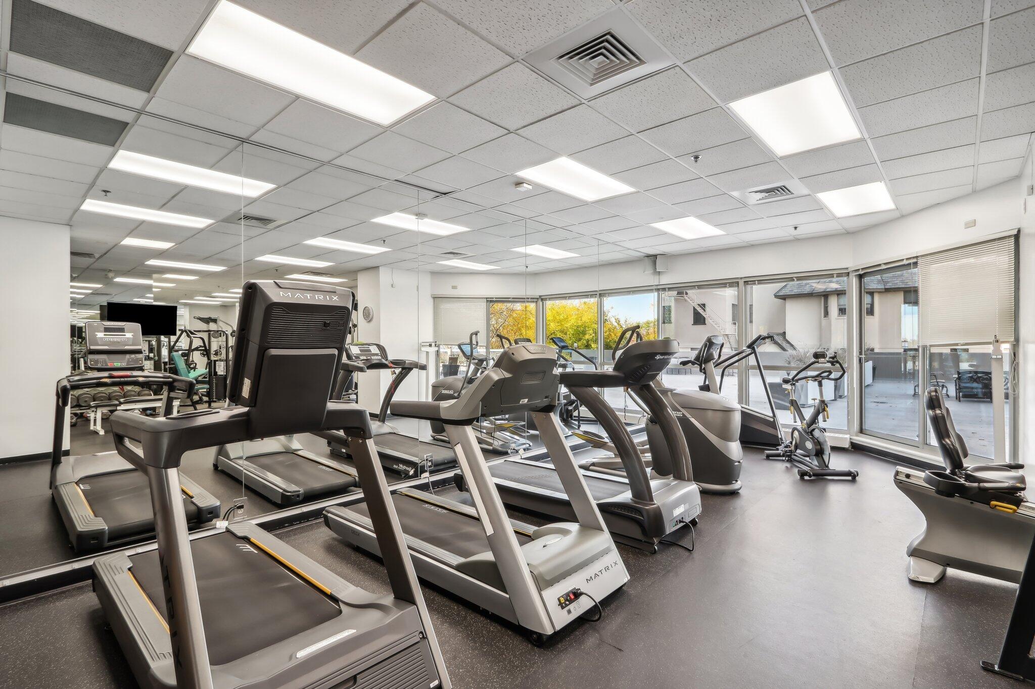 1660 N Prospect Ave Unit: 1510