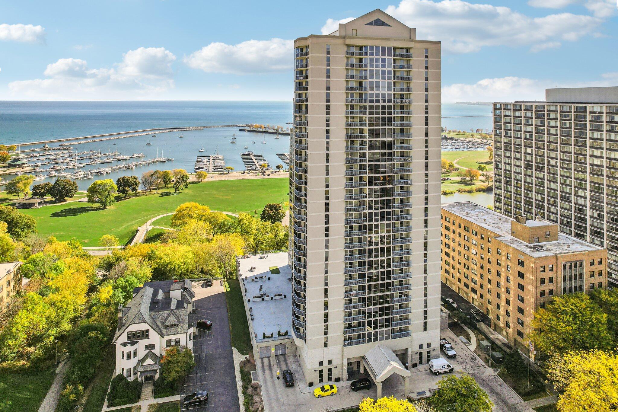 1660 N Prospect Ave Unit: 1510