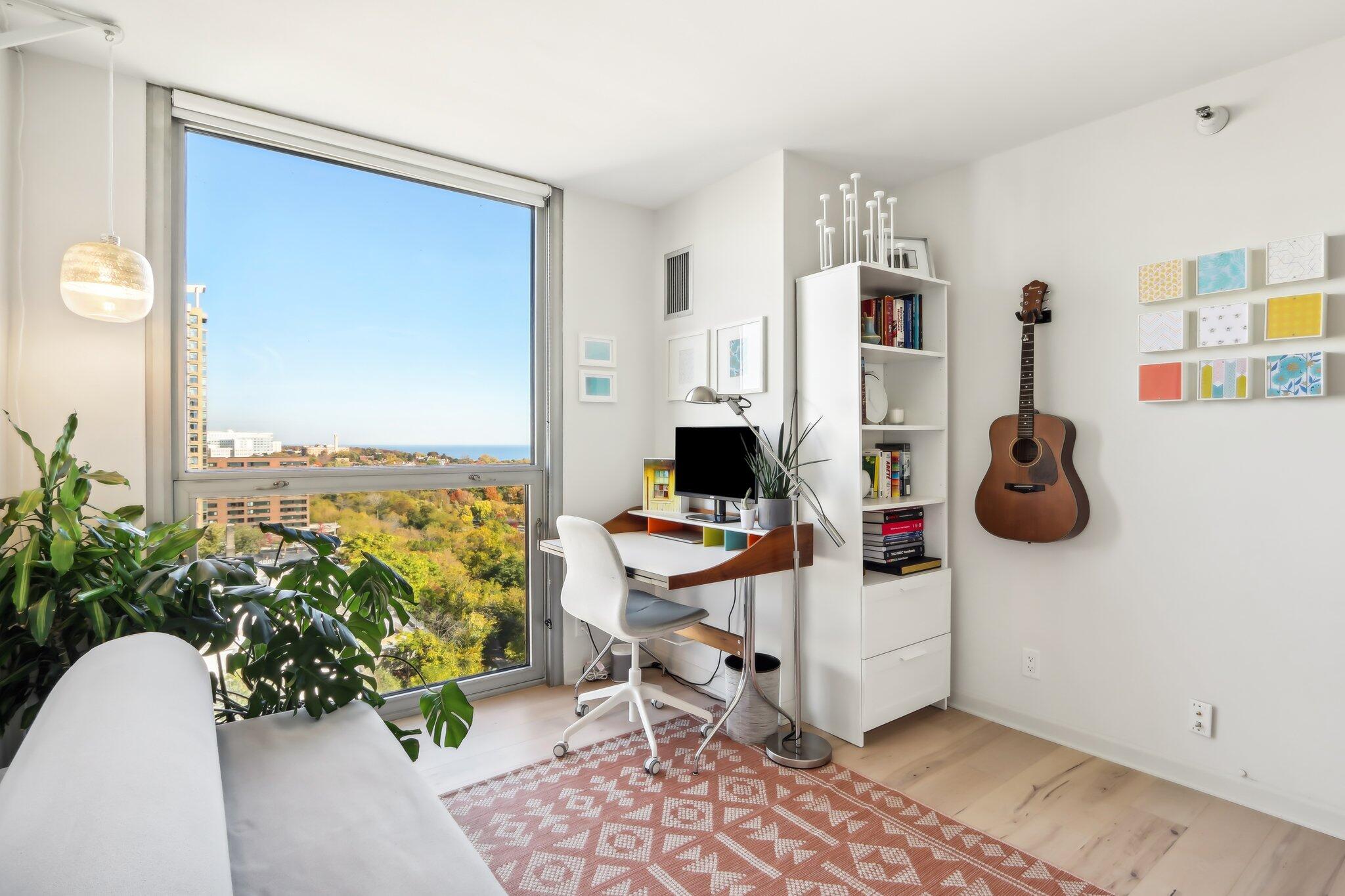 1660 N Prospect Ave Unit: 1510