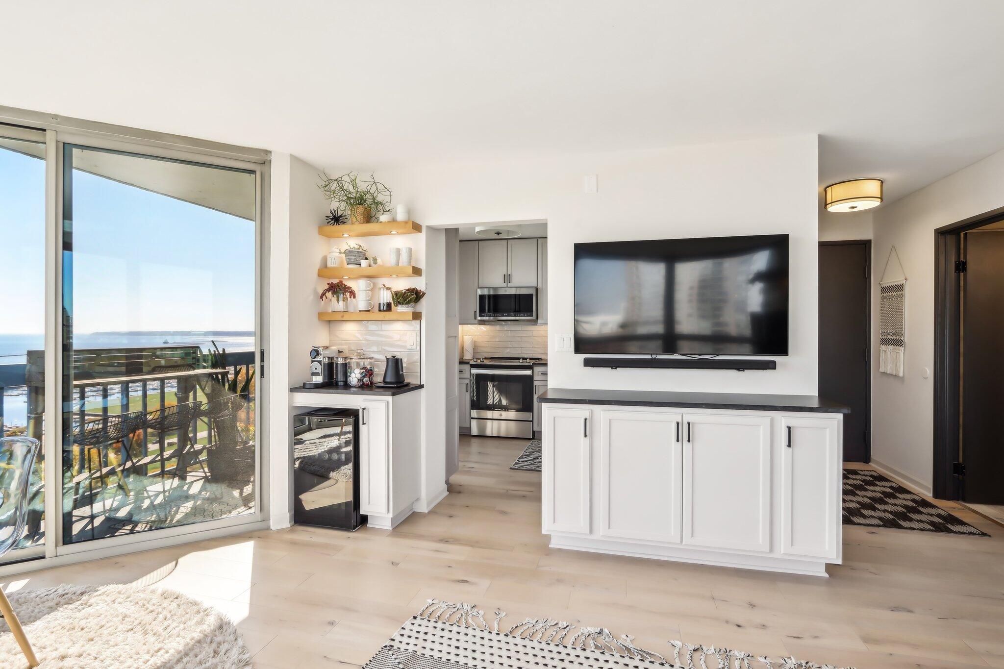 1660 N Prospect Ave Unit: 1510