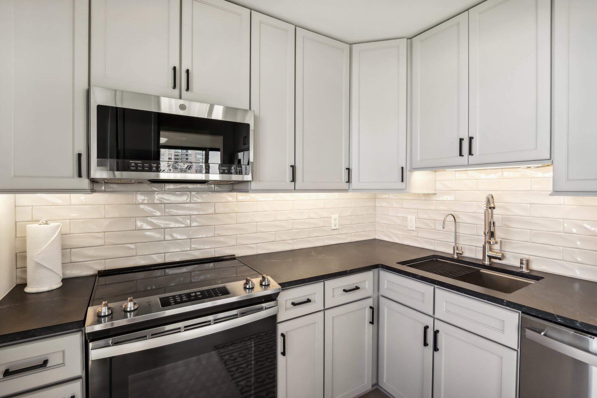 1660 N Prospect Ave Unit: 1510