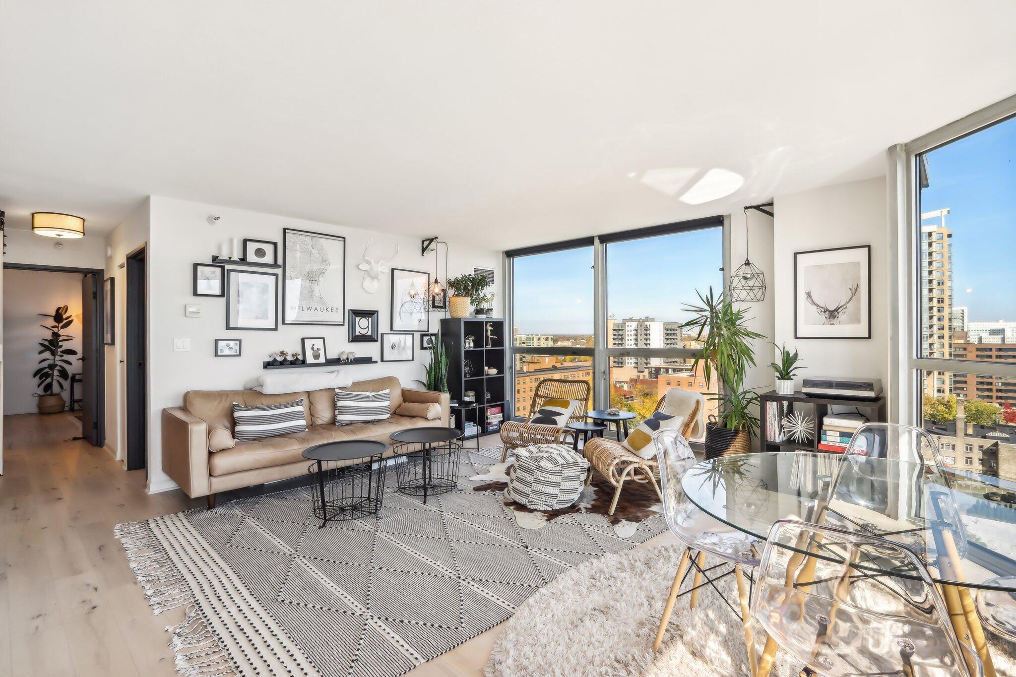 1660 N Prospect Ave Unit: 1510