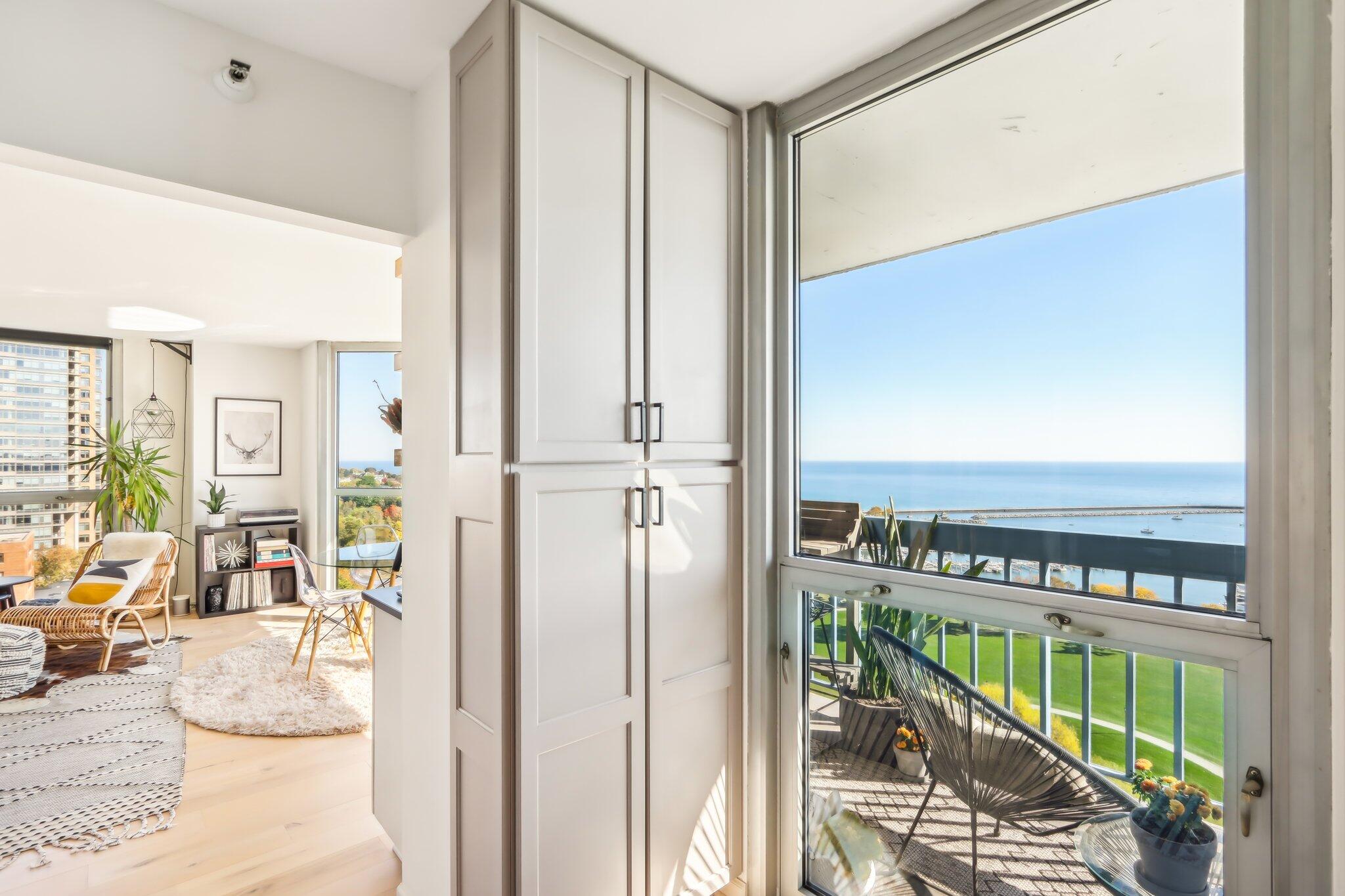 1660 N Prospect Ave Unit: 1510