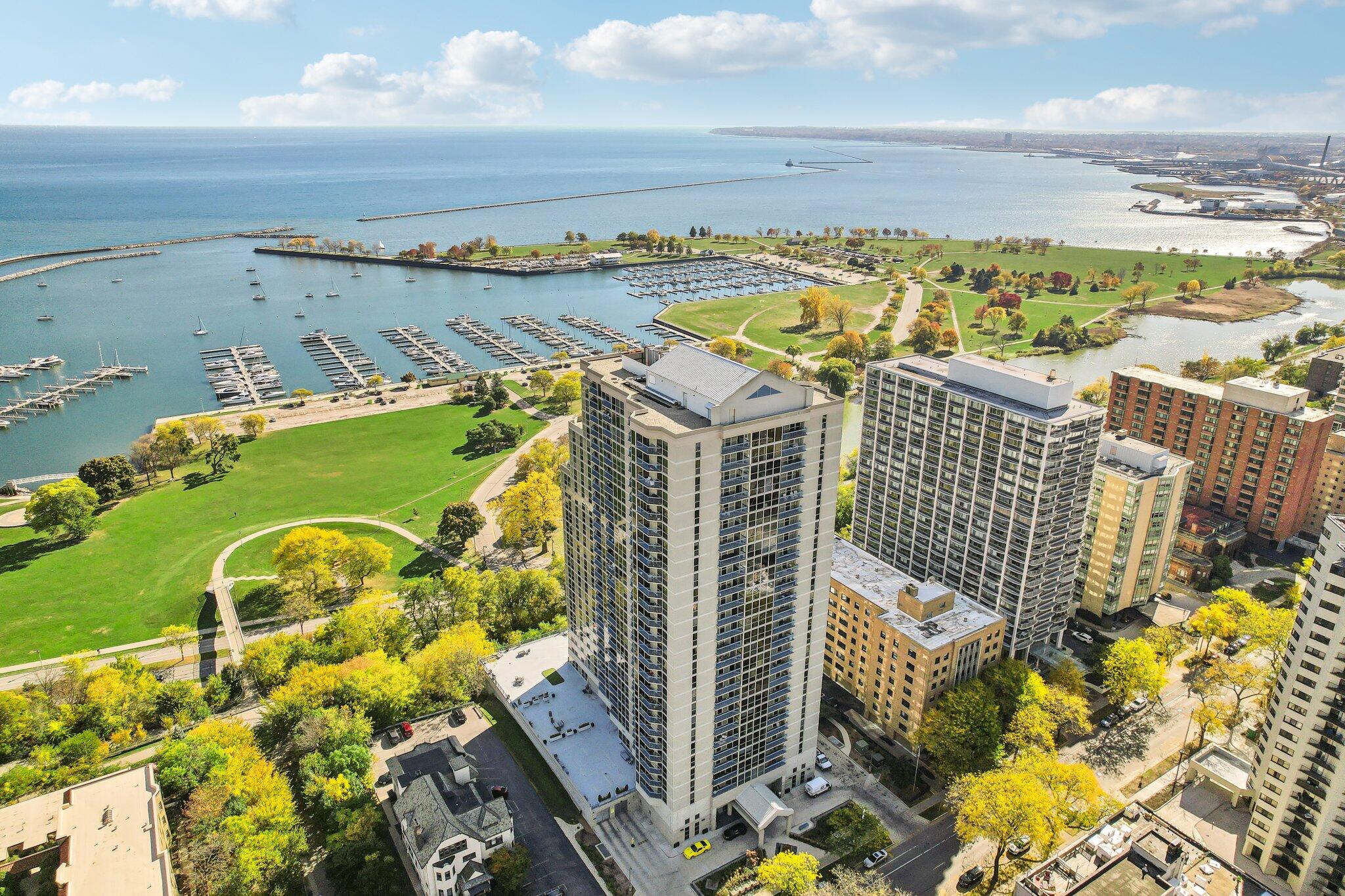 1660 N Prospect Ave Unit: 1510